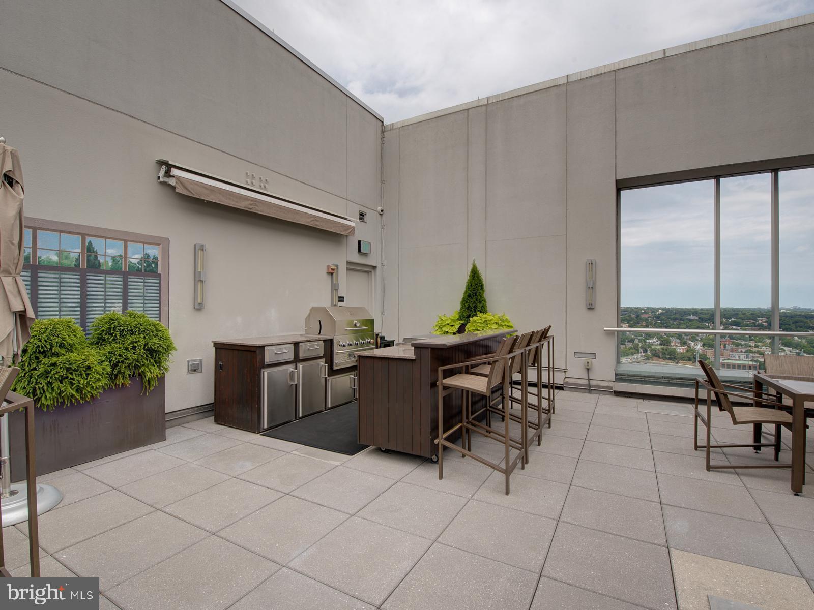 ROSSLYN - Residential