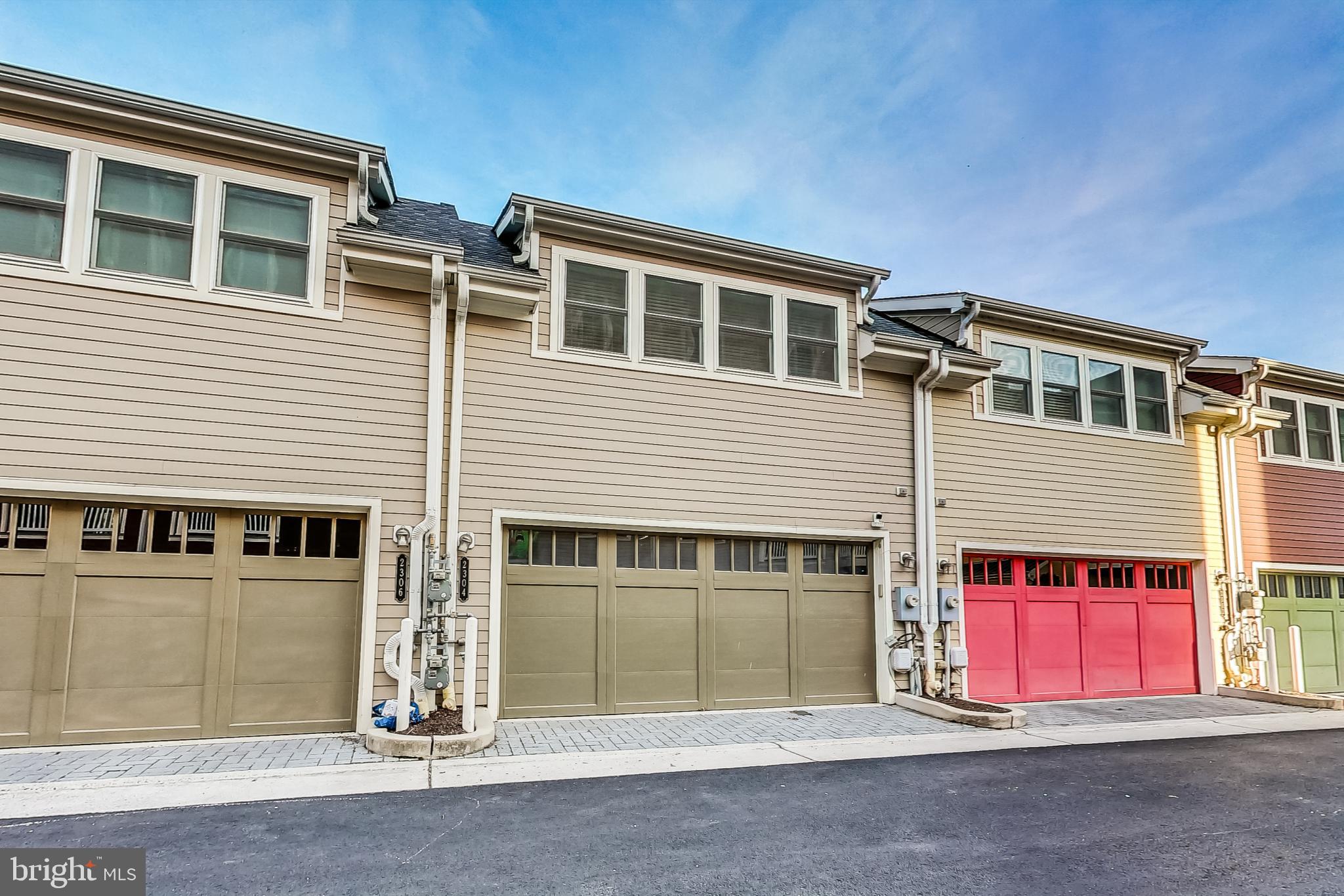 POTOMAC  YARDS - Residential