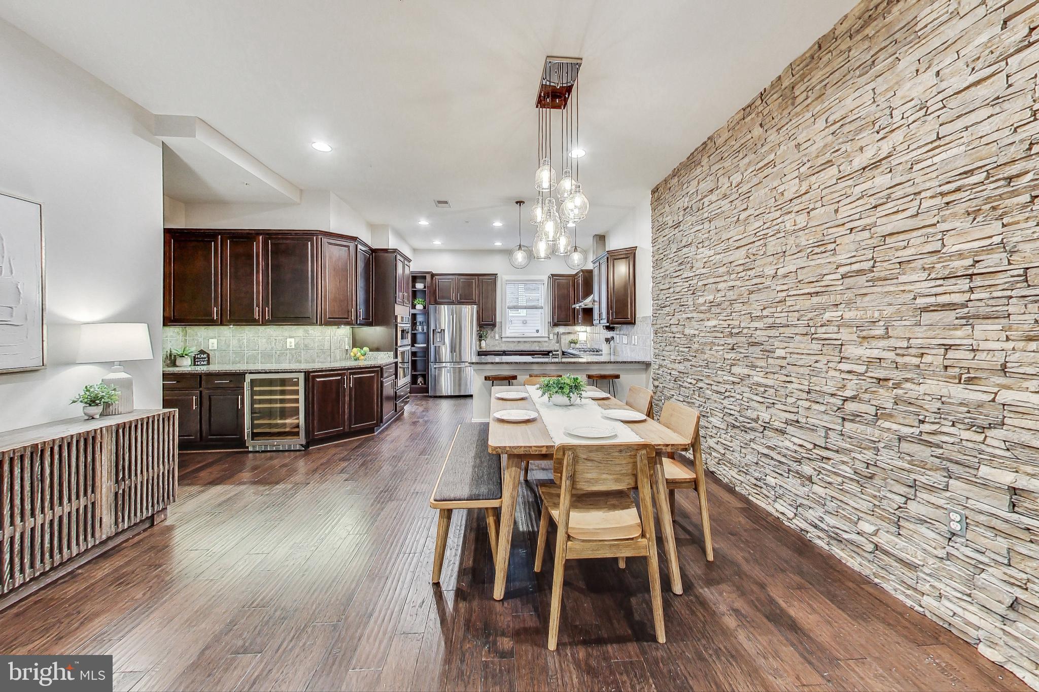 POTOMAC  YARDS - Residential