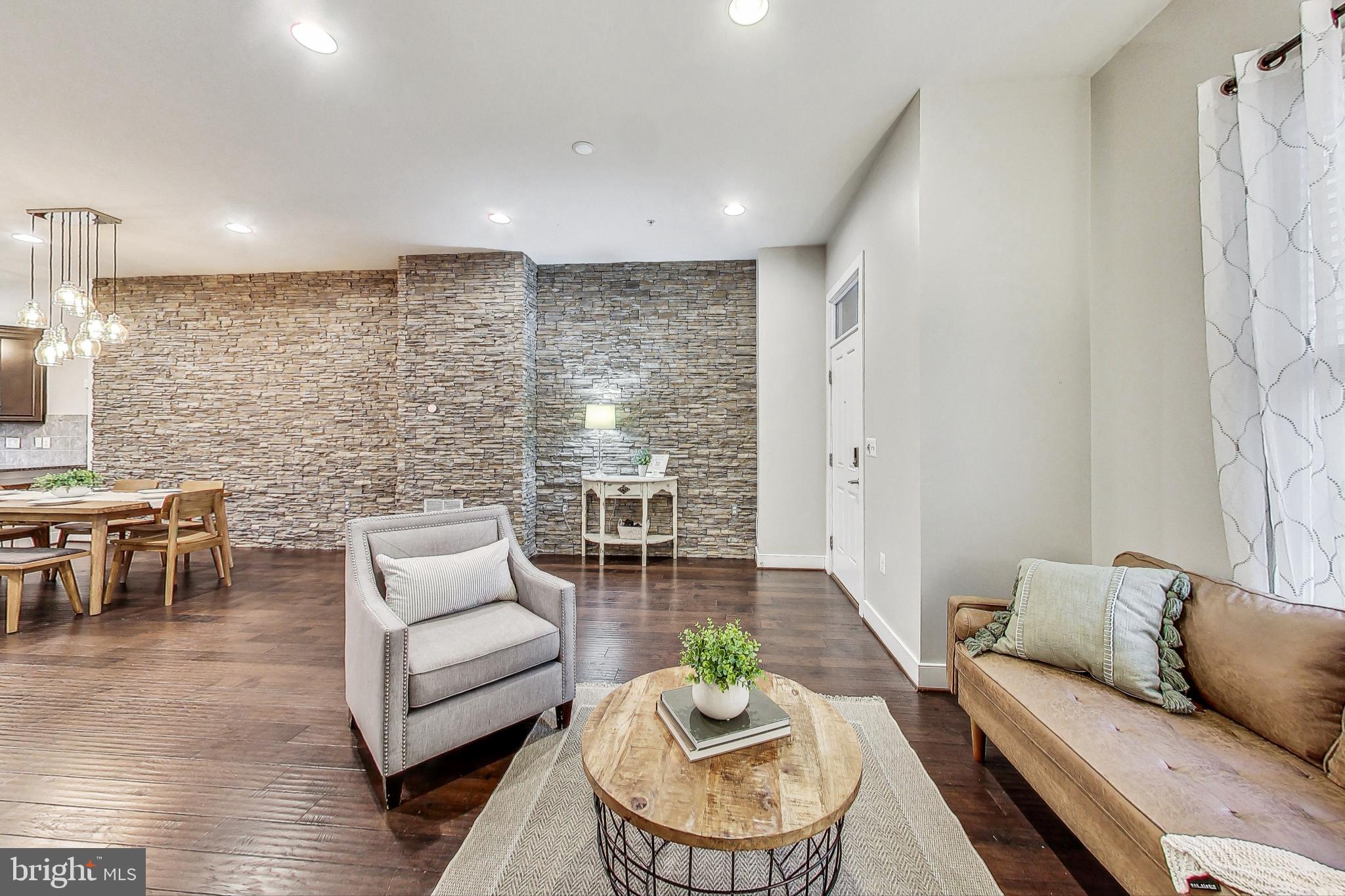 POTOMAC  YARDS - Residential