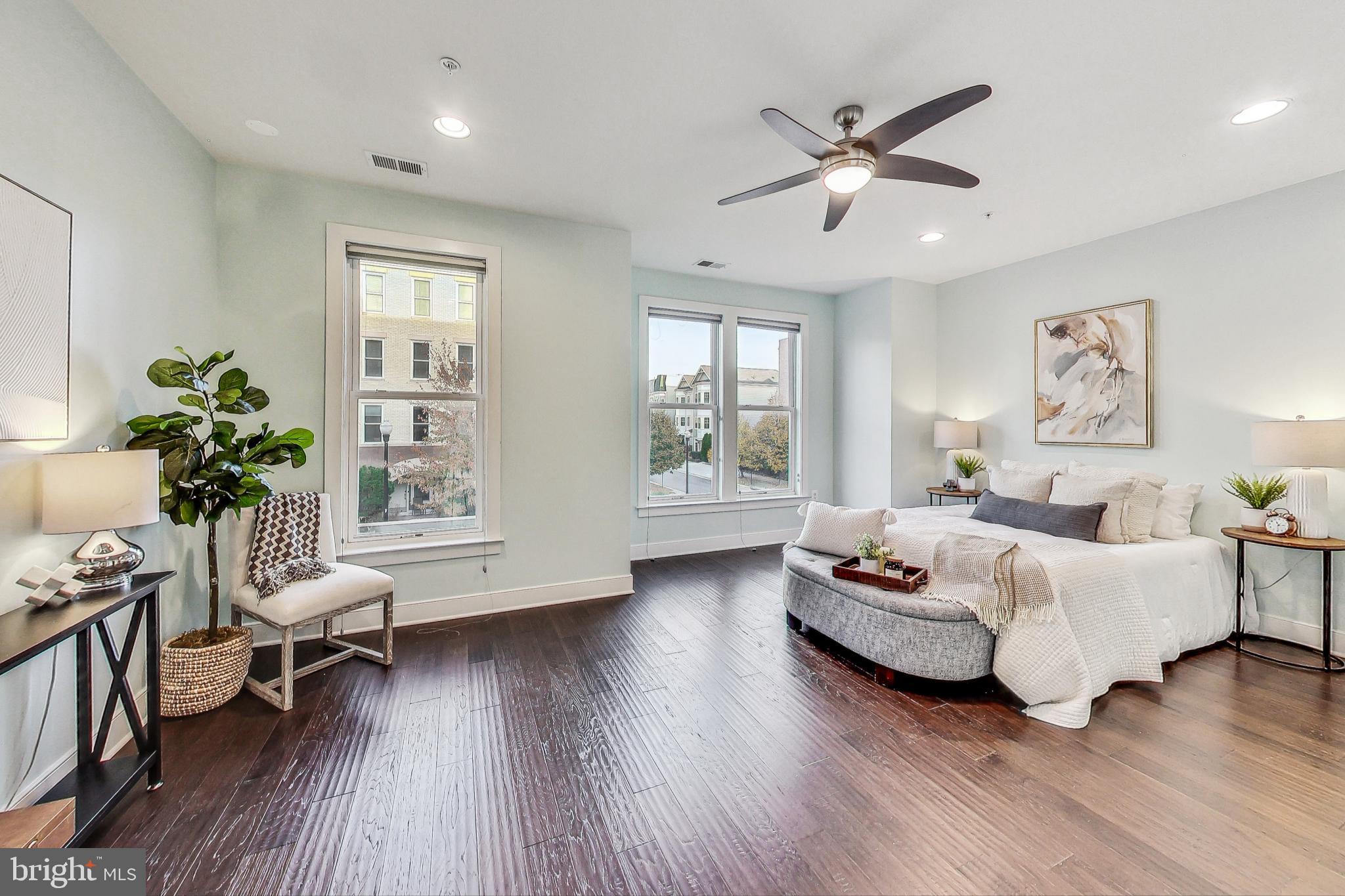 POTOMAC  YARDS - Residential