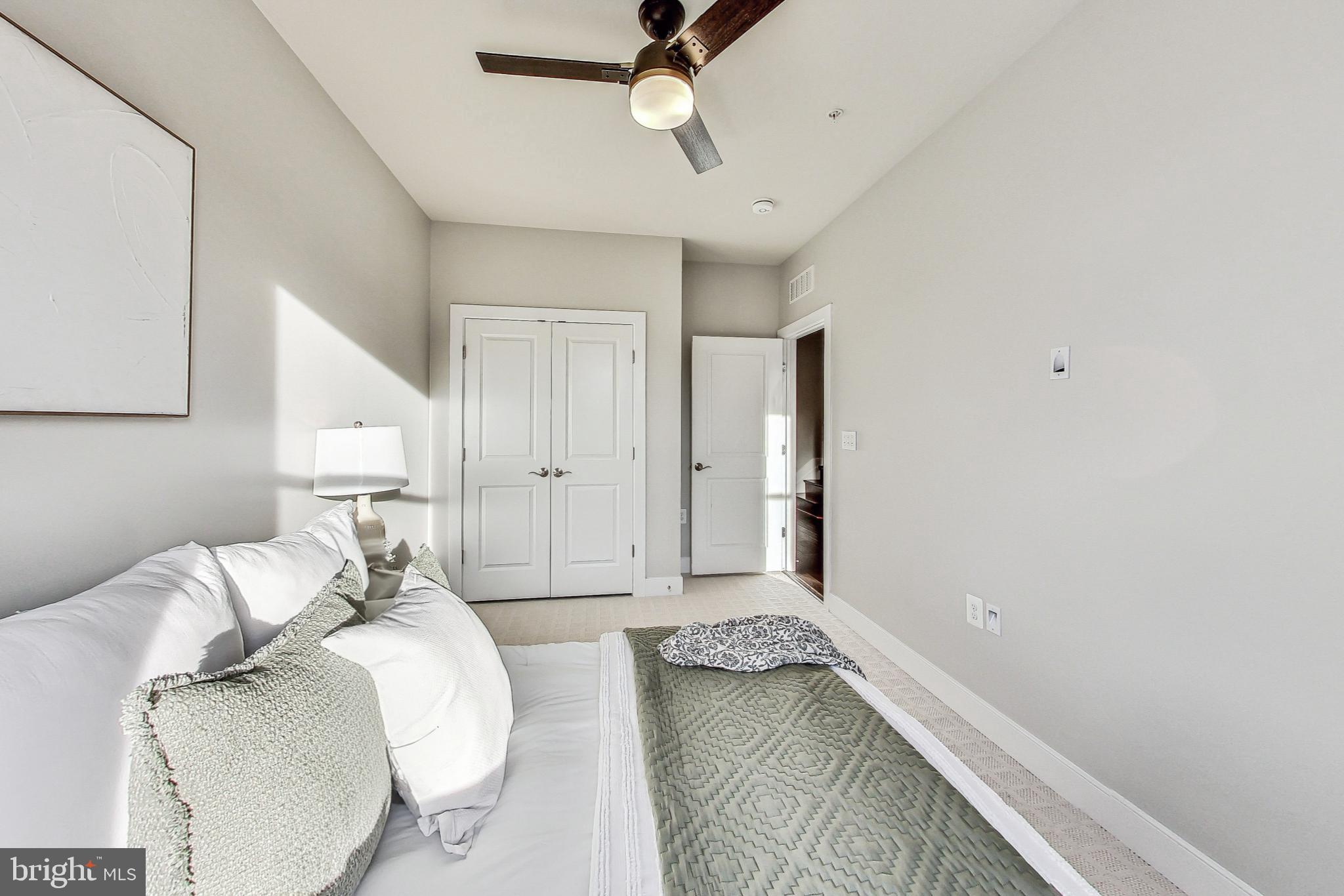 POTOMAC  YARDS - Residential