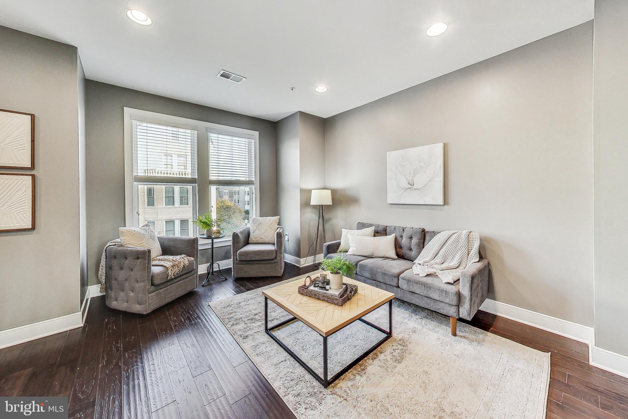 POTOMAC  YARDS - Residential