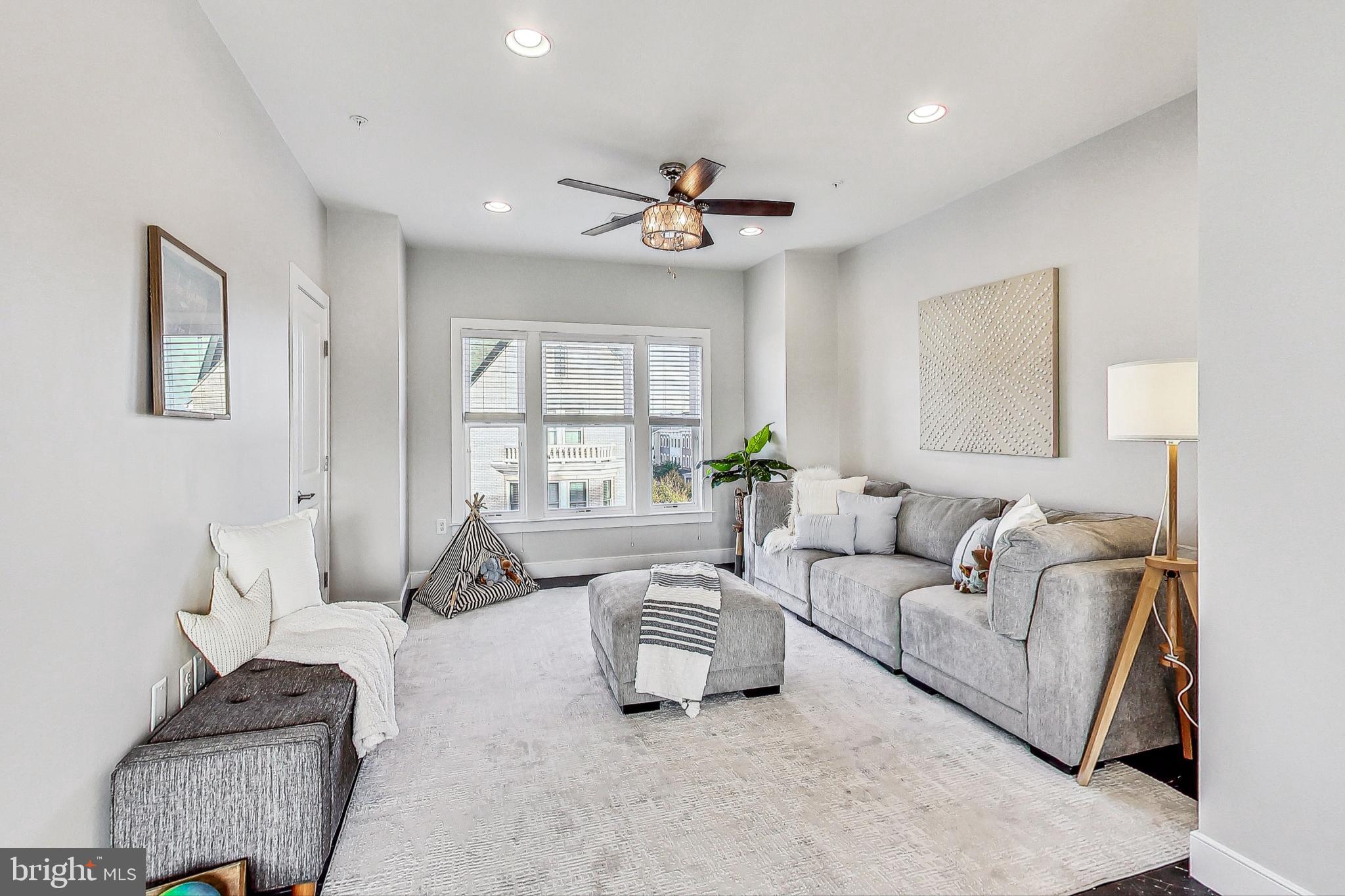 POTOMAC  YARDS - Residential