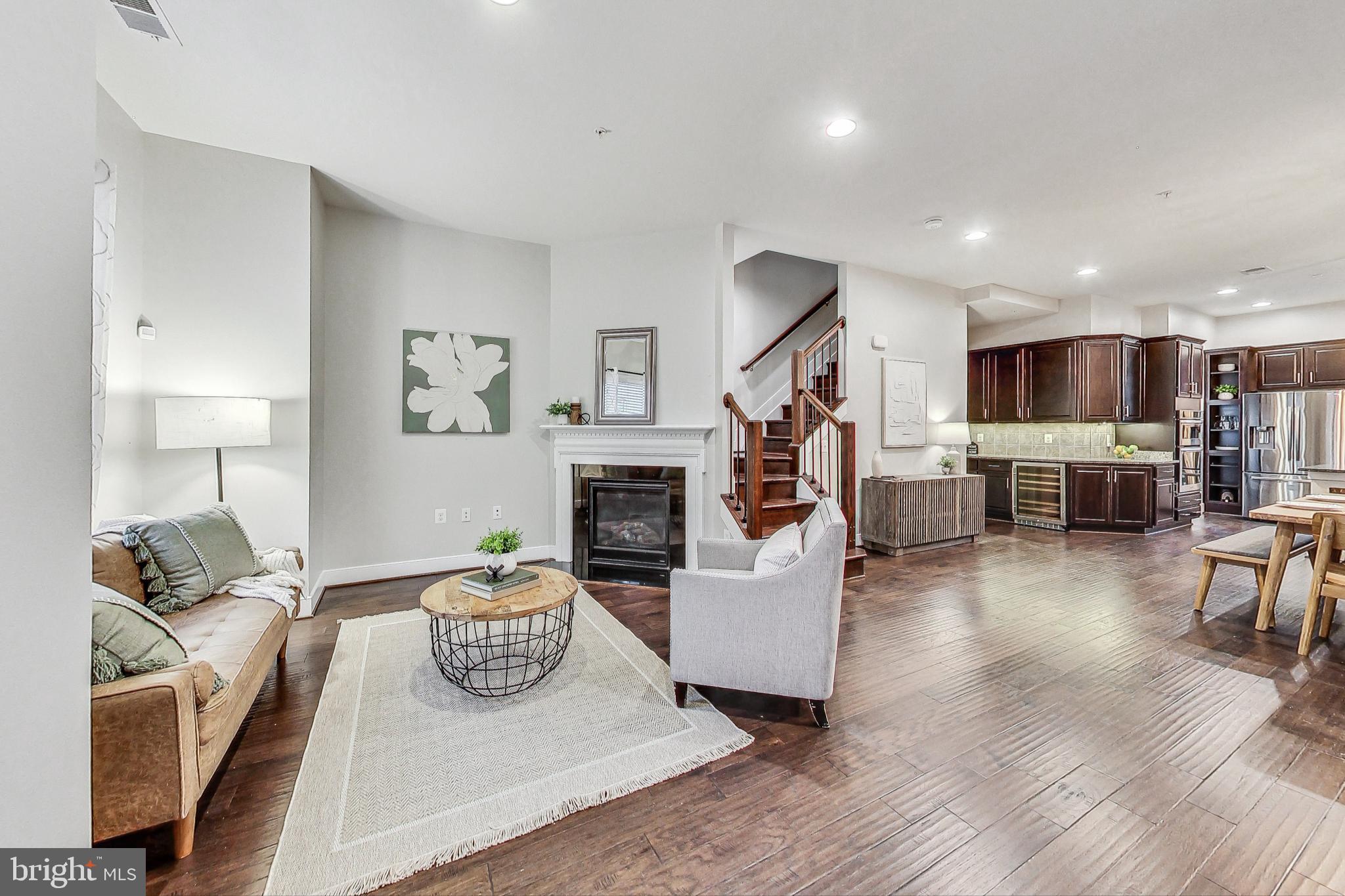 POTOMAC  YARDS - Residential