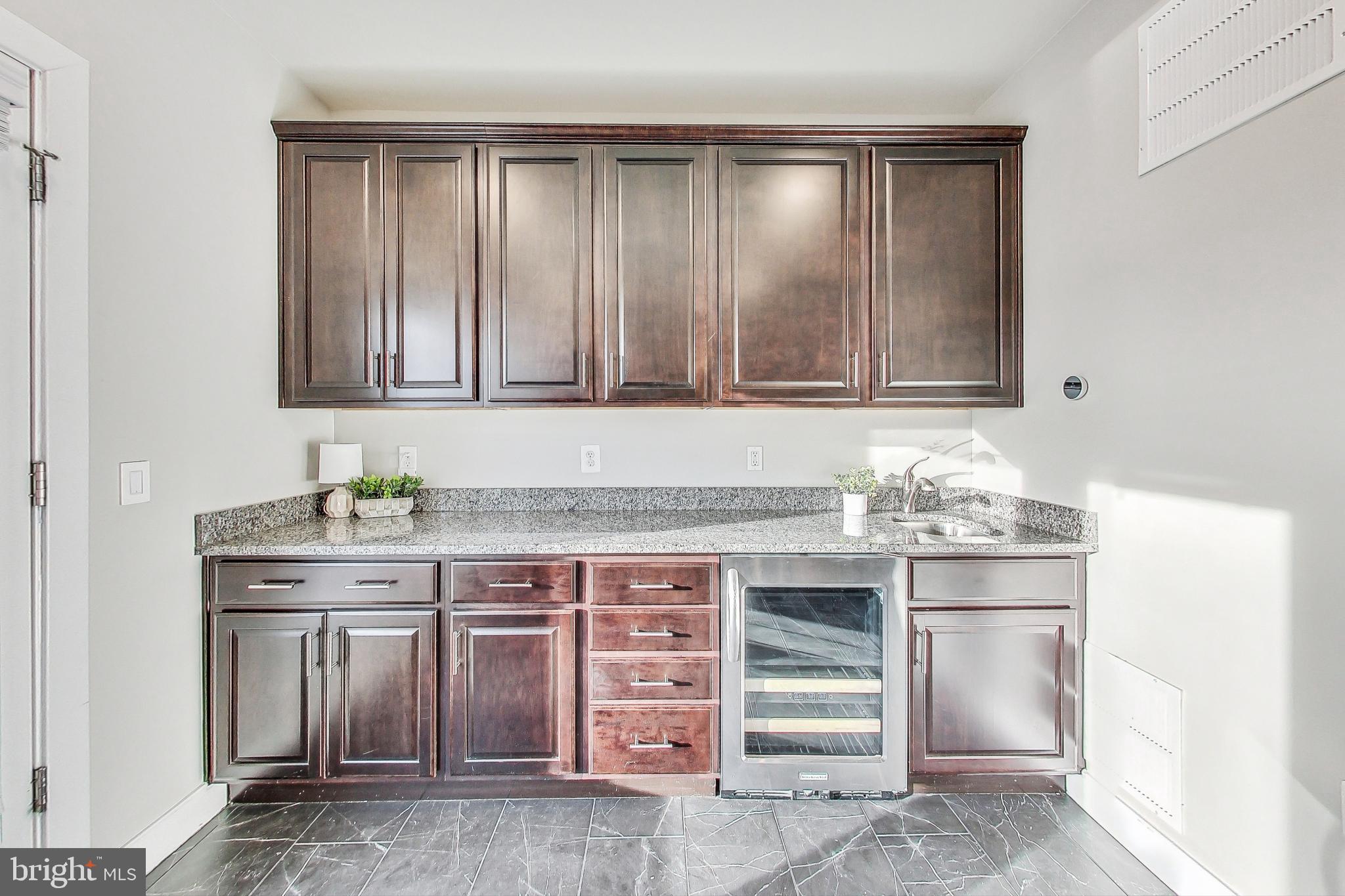 POTOMAC  YARDS - Residential