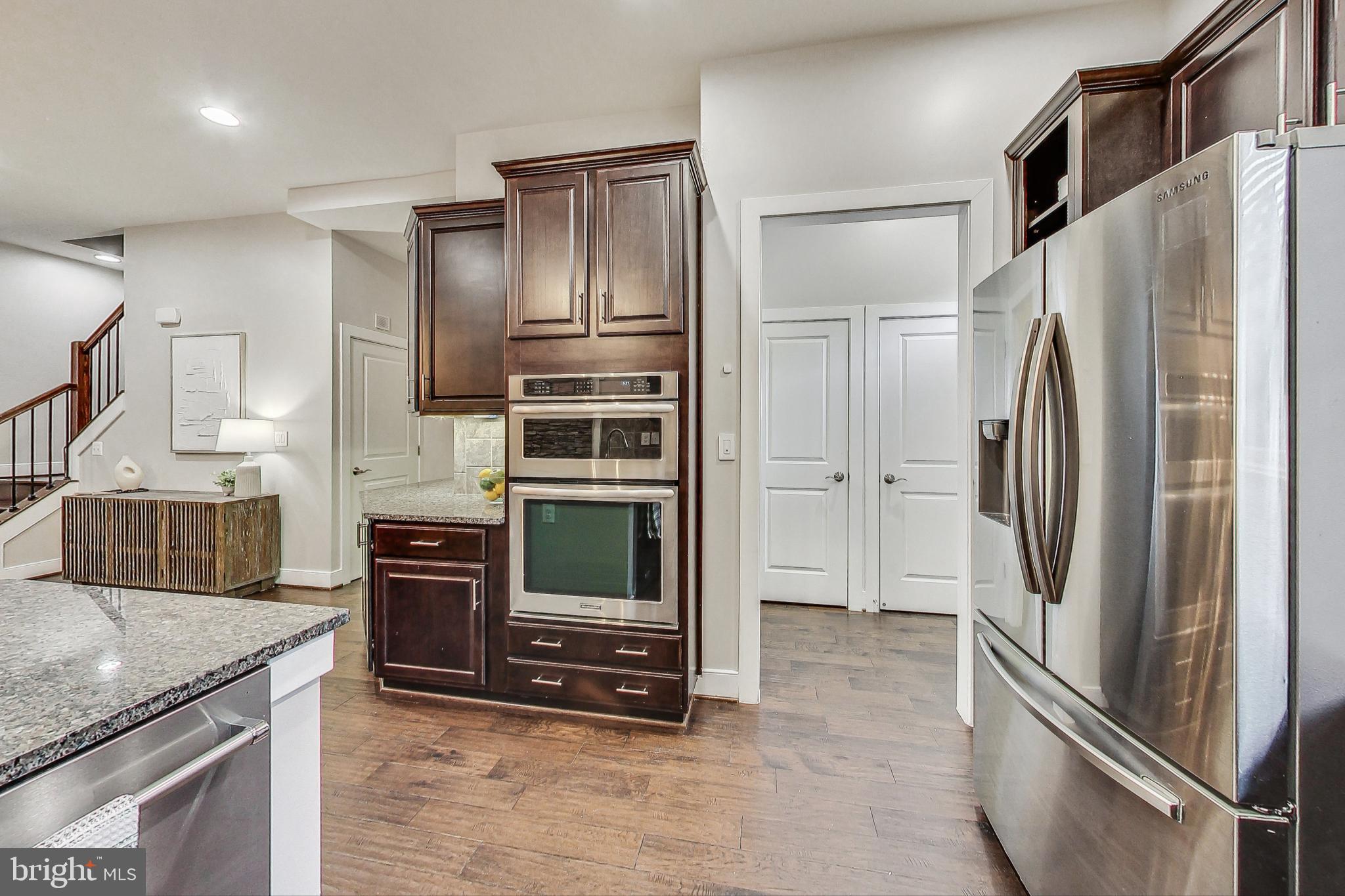 POTOMAC  YARDS - Residential