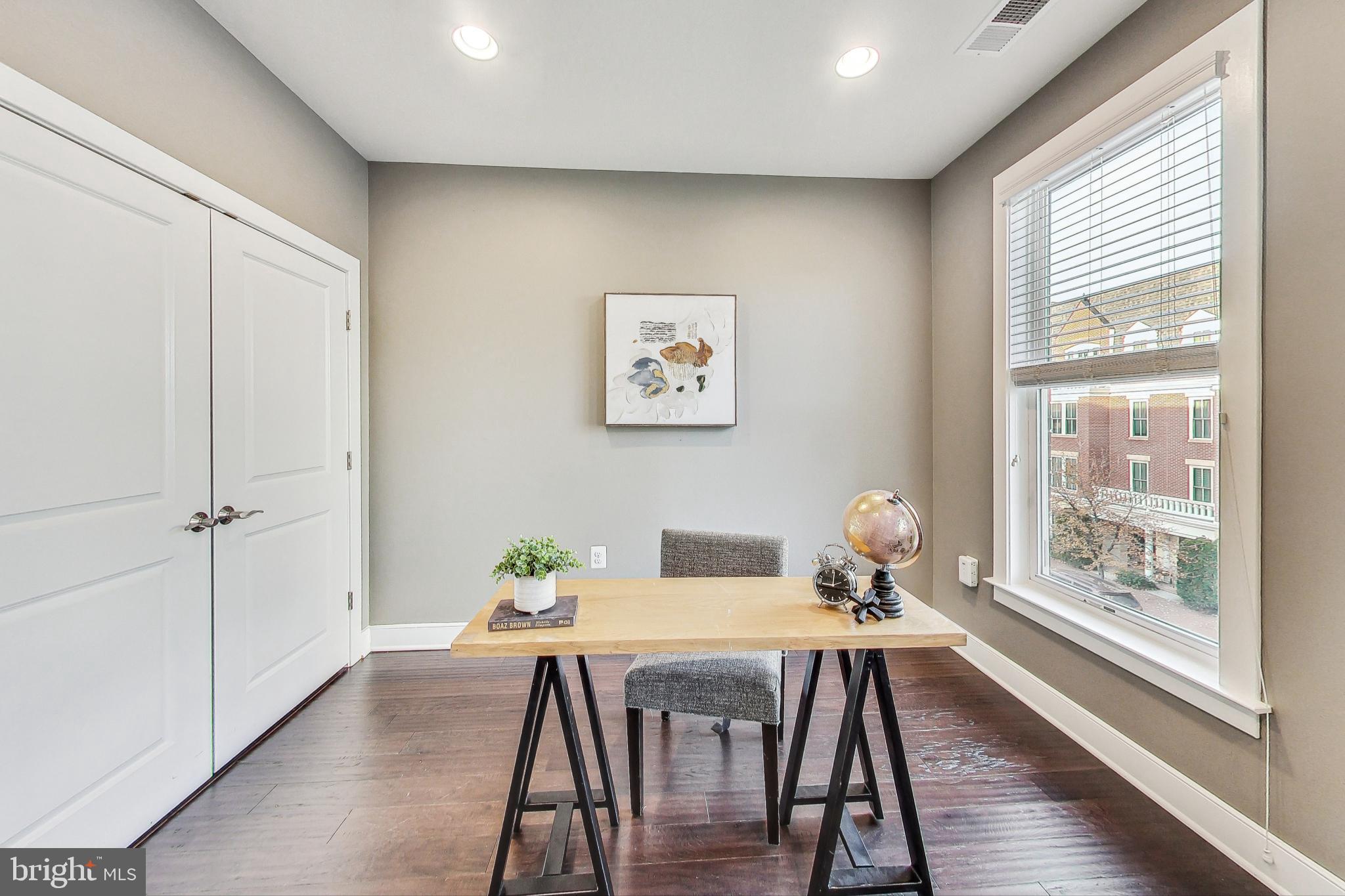 POTOMAC  YARDS - Residential