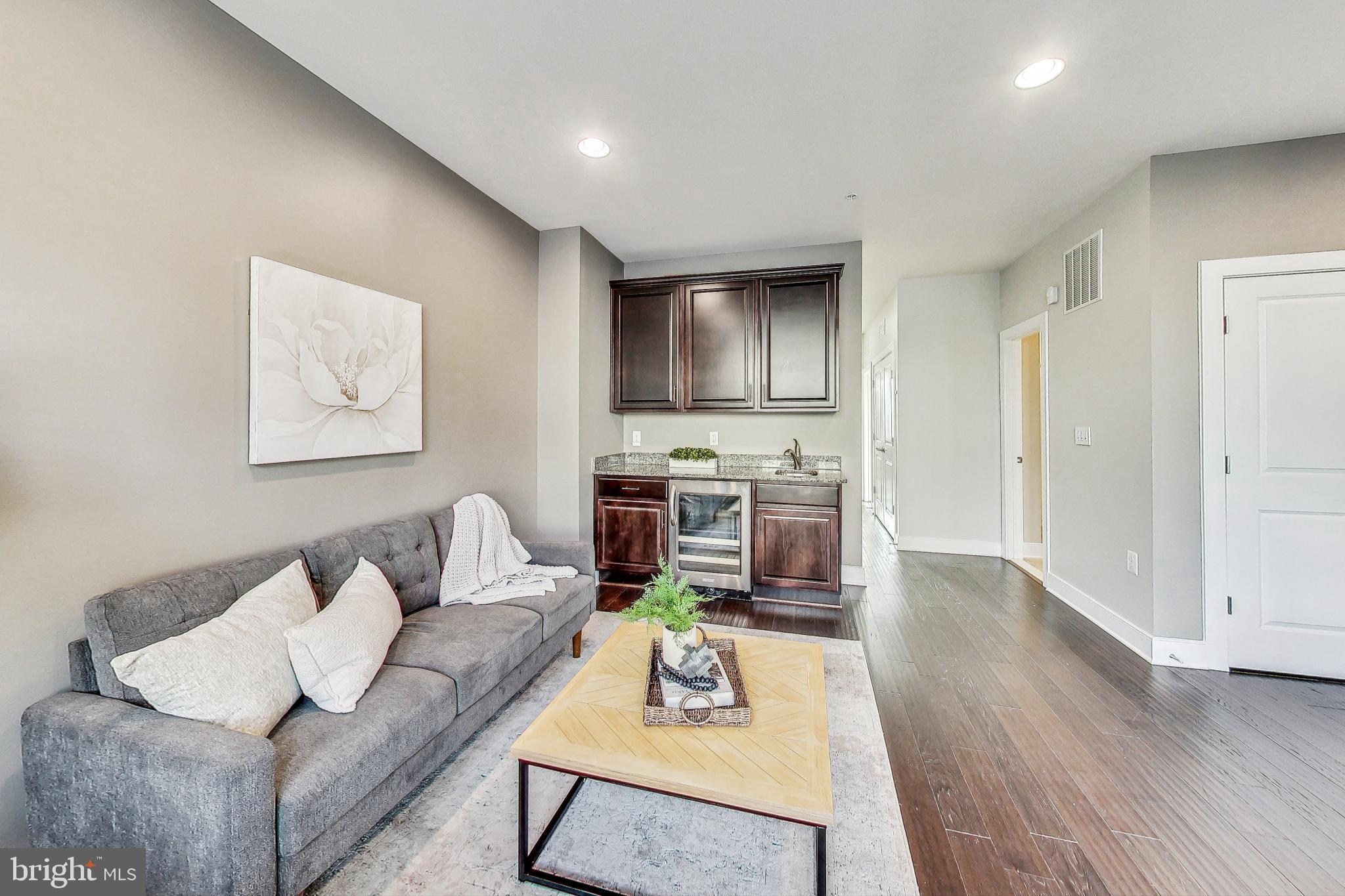 POTOMAC  YARDS - Residential