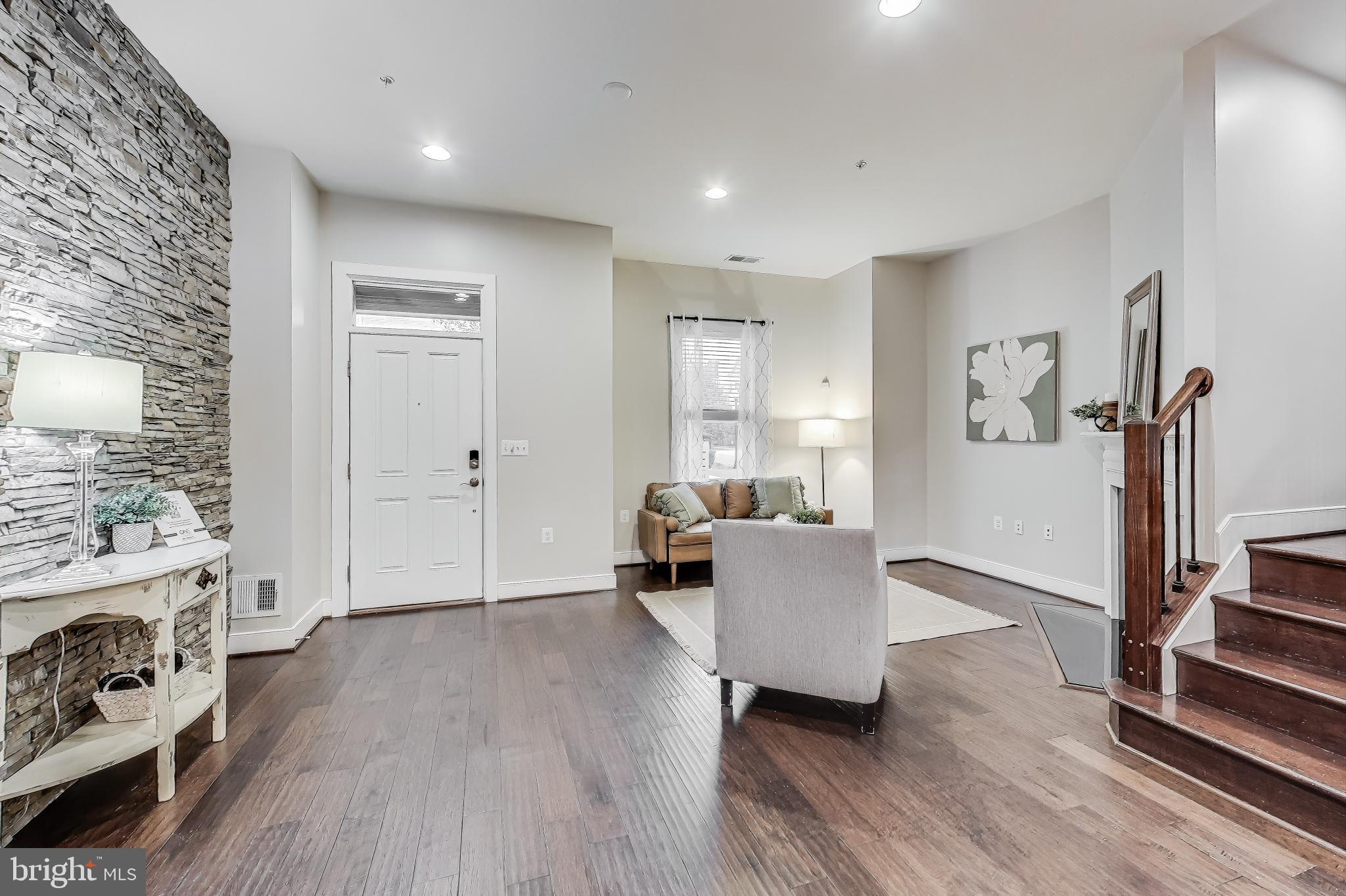 POTOMAC  YARDS - Residential