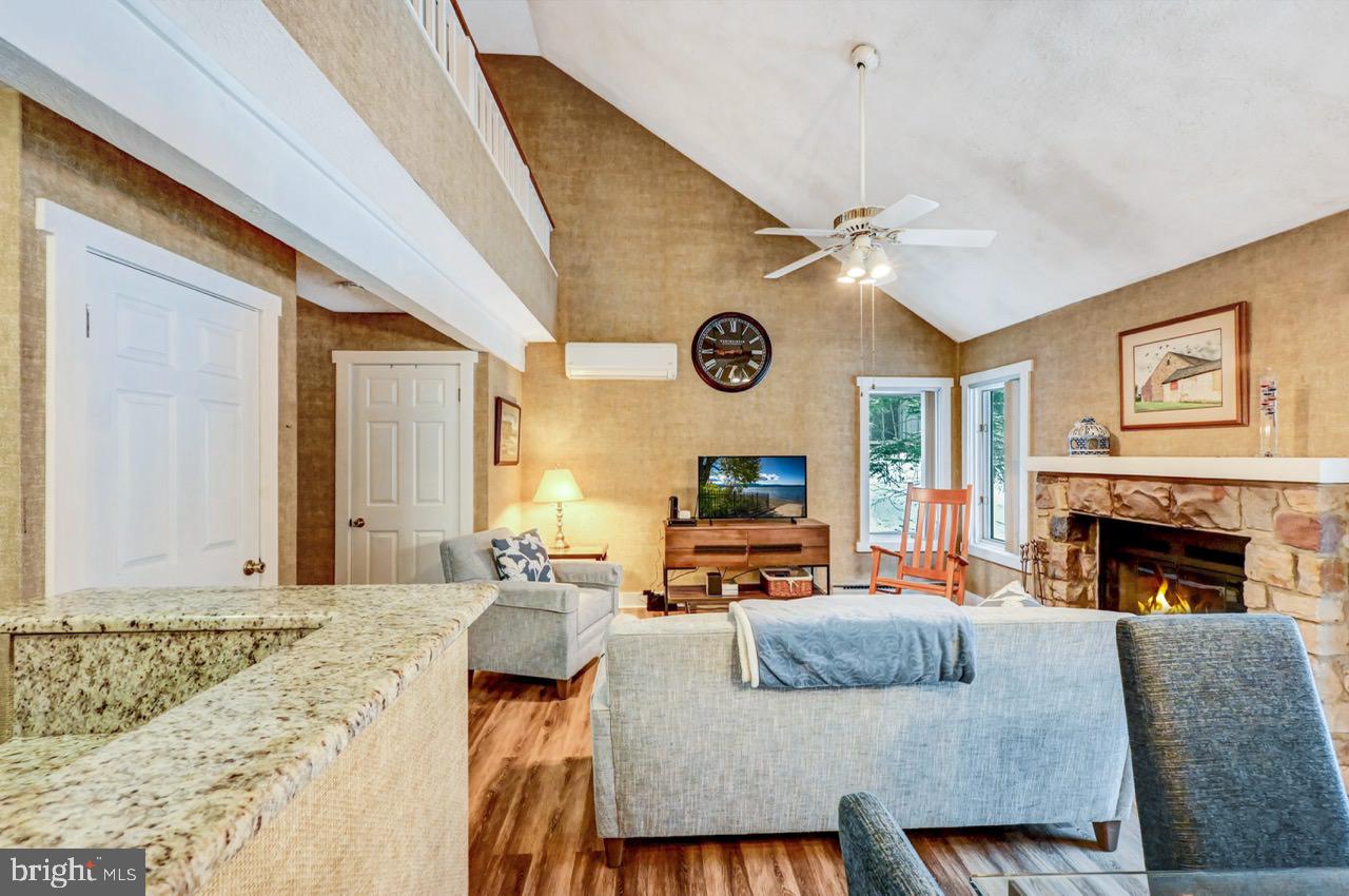 SNOW RIDGE VILLAGE - Residential