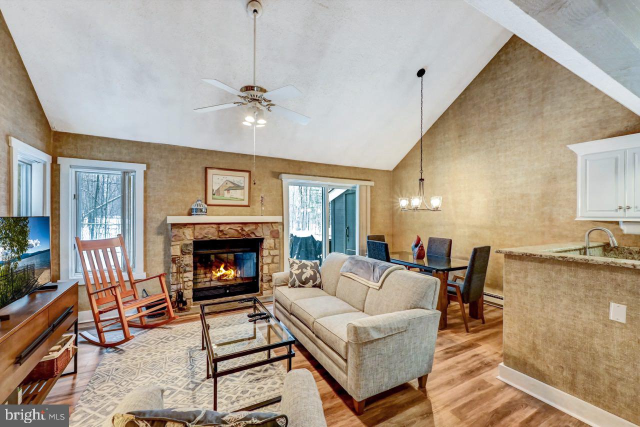 SNOW RIDGE VILLAGE - Residential