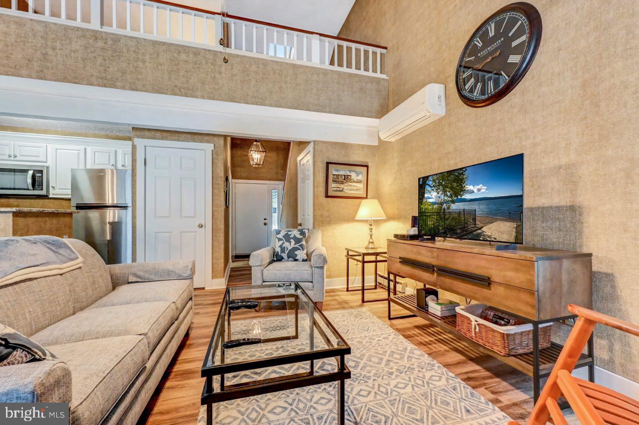 SNOW RIDGE VILLAGE - Residential