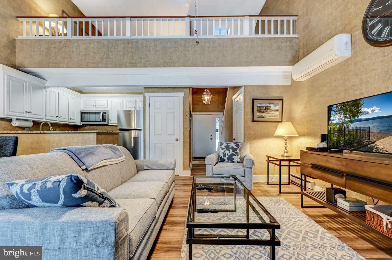 SNOW RIDGE VILLAGE - Residential