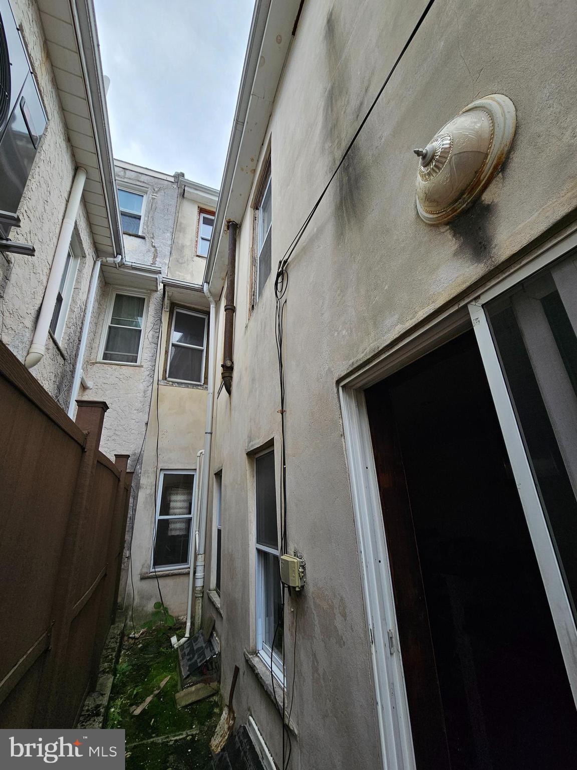 FAIRMOUNT - Residential