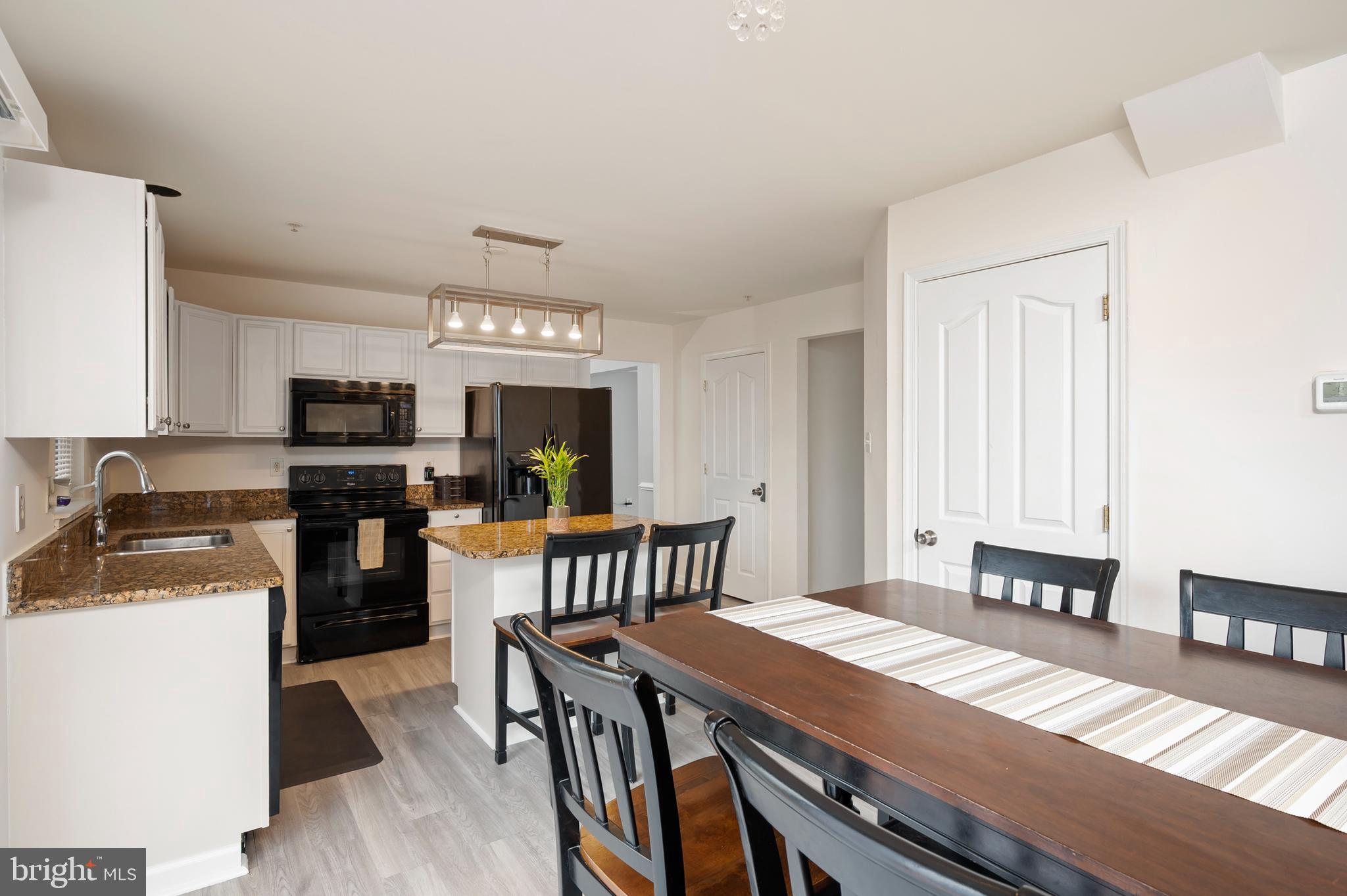 MELWOOD SPRINGS - Residential