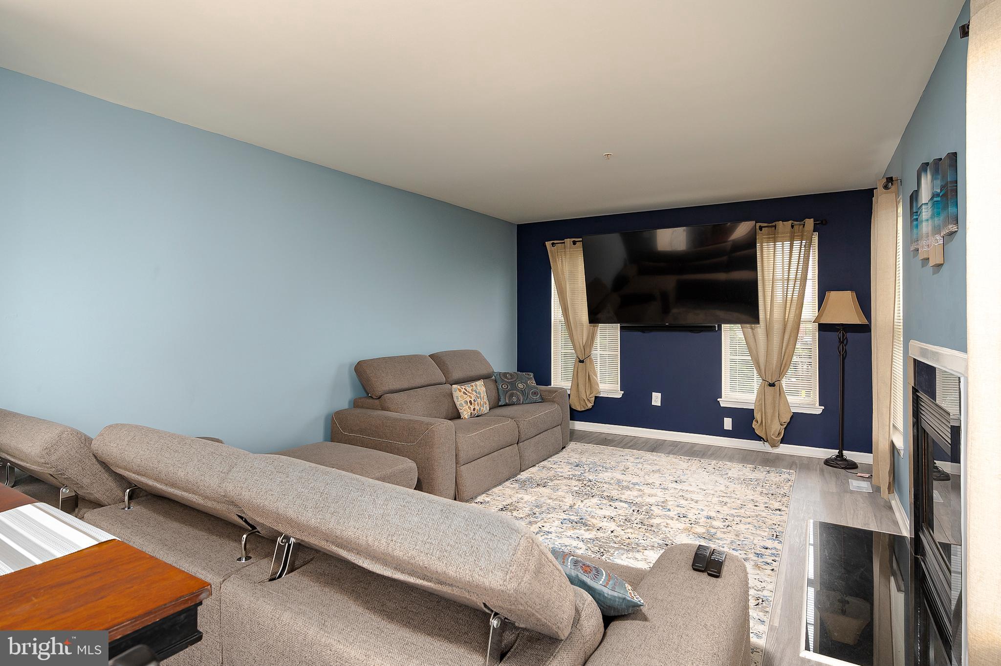 MELWOOD SPRINGS - Residential