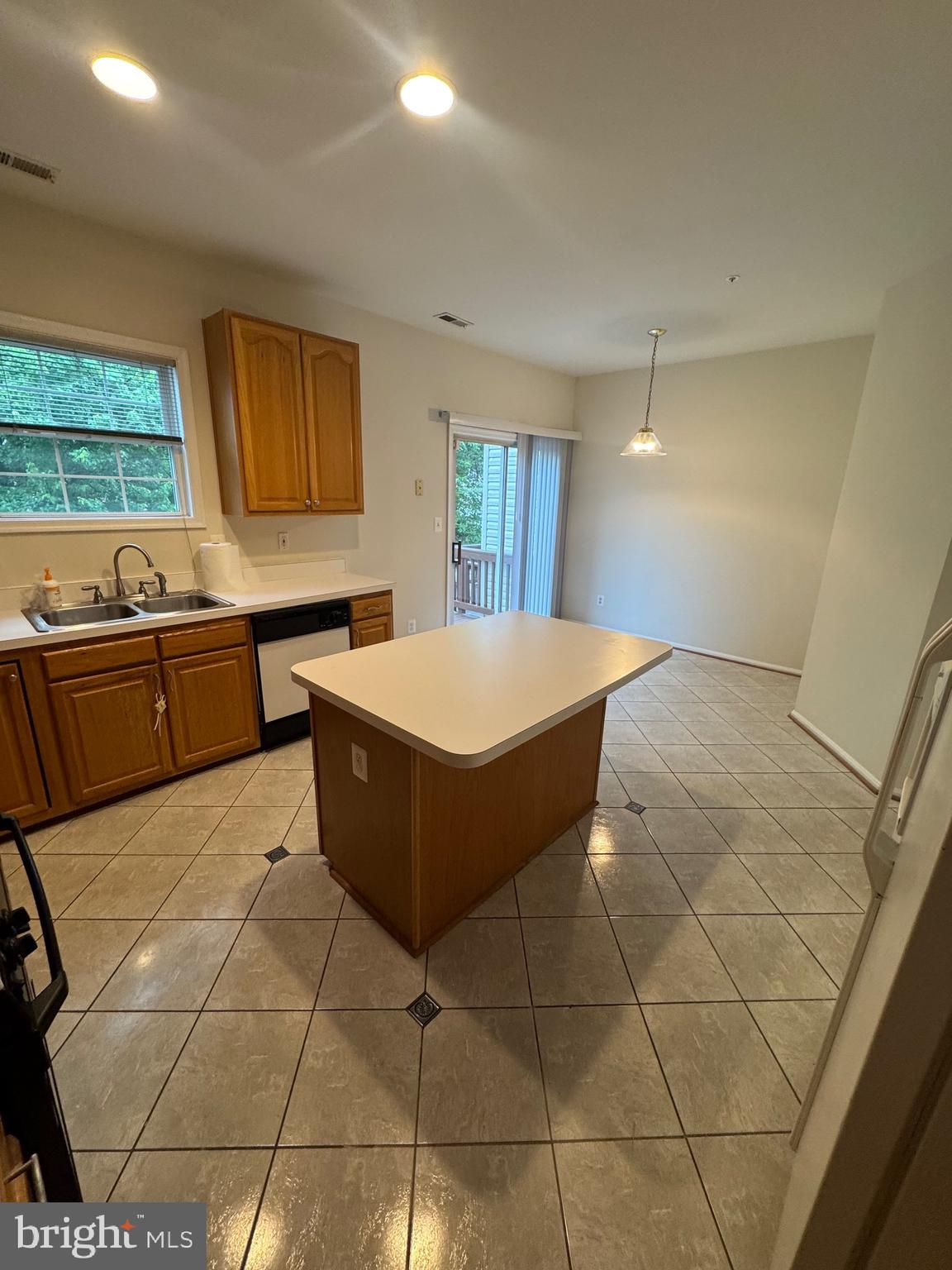 QUAIL RUN SOUTH - Residential
