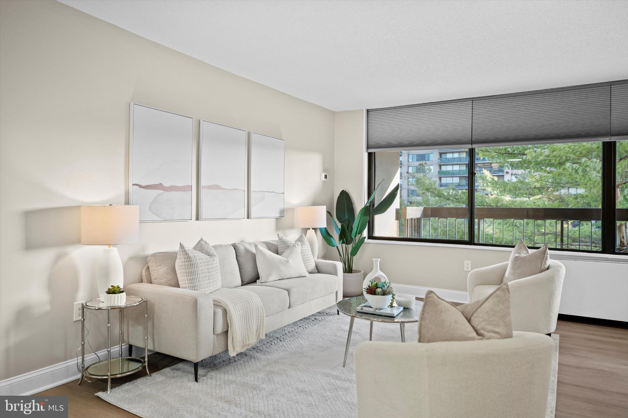 SKYLINE PLAZA - Residential