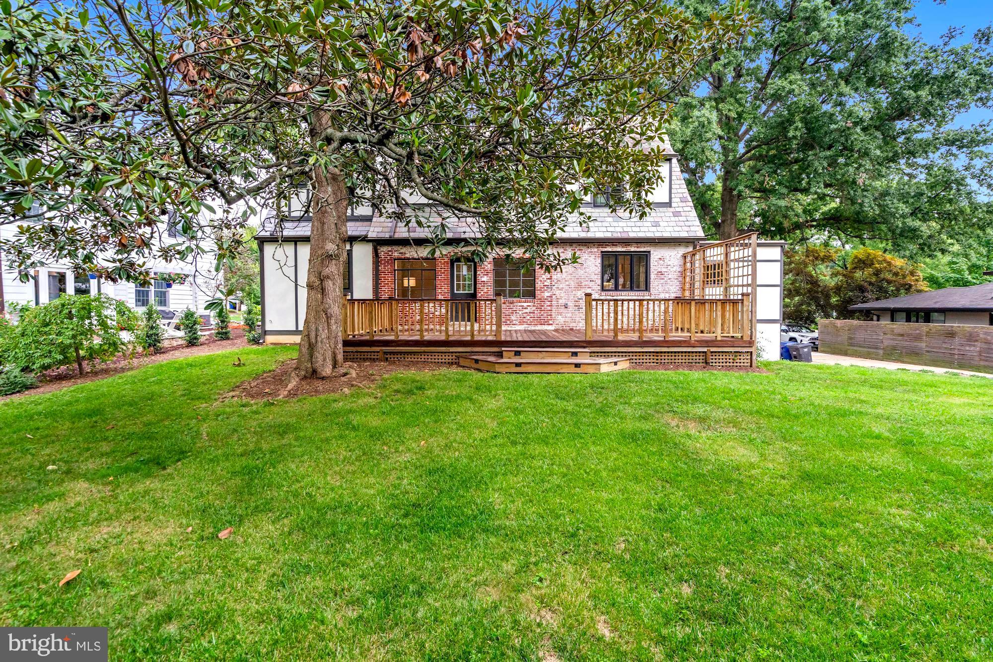 COLLEGE PARK - Residential