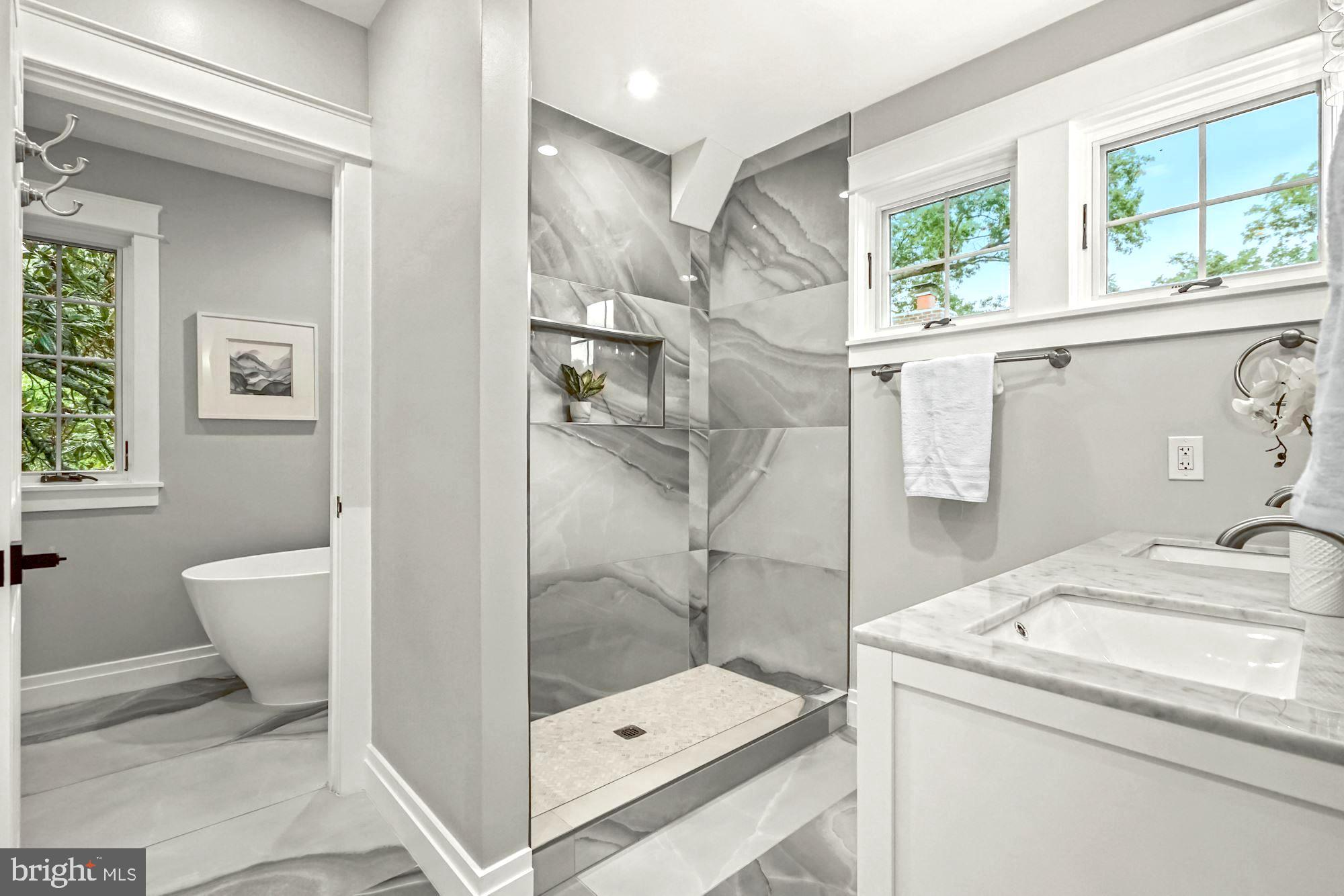 COLLEGE PARK - Residential