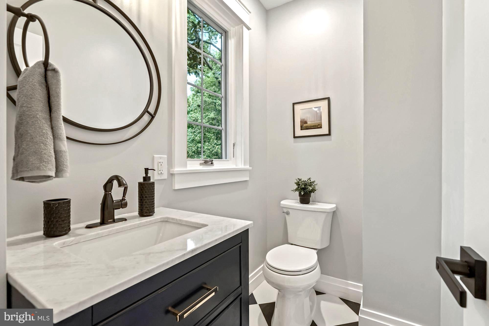 COLLEGE PARK - Residential