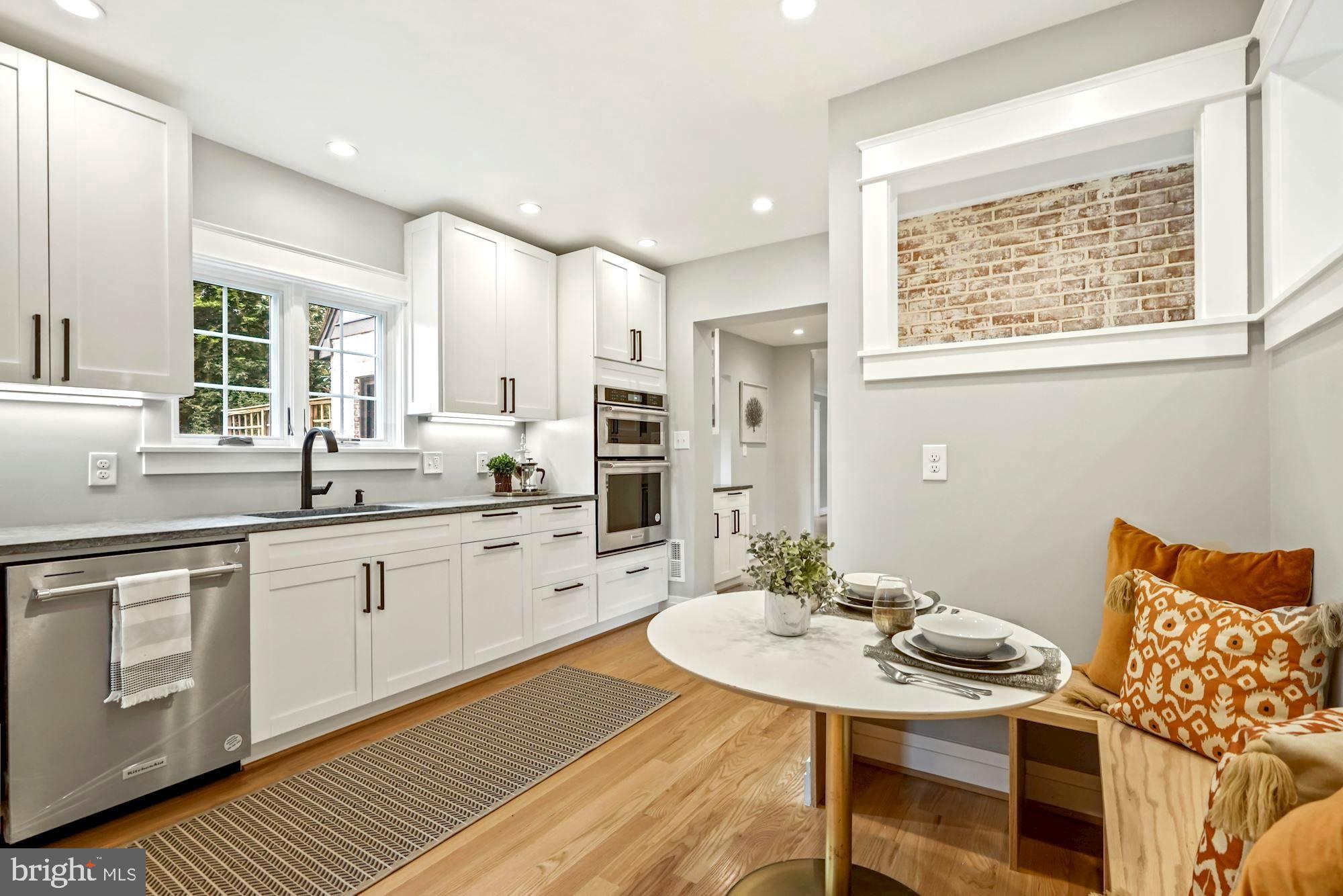 COLLEGE PARK - Residential