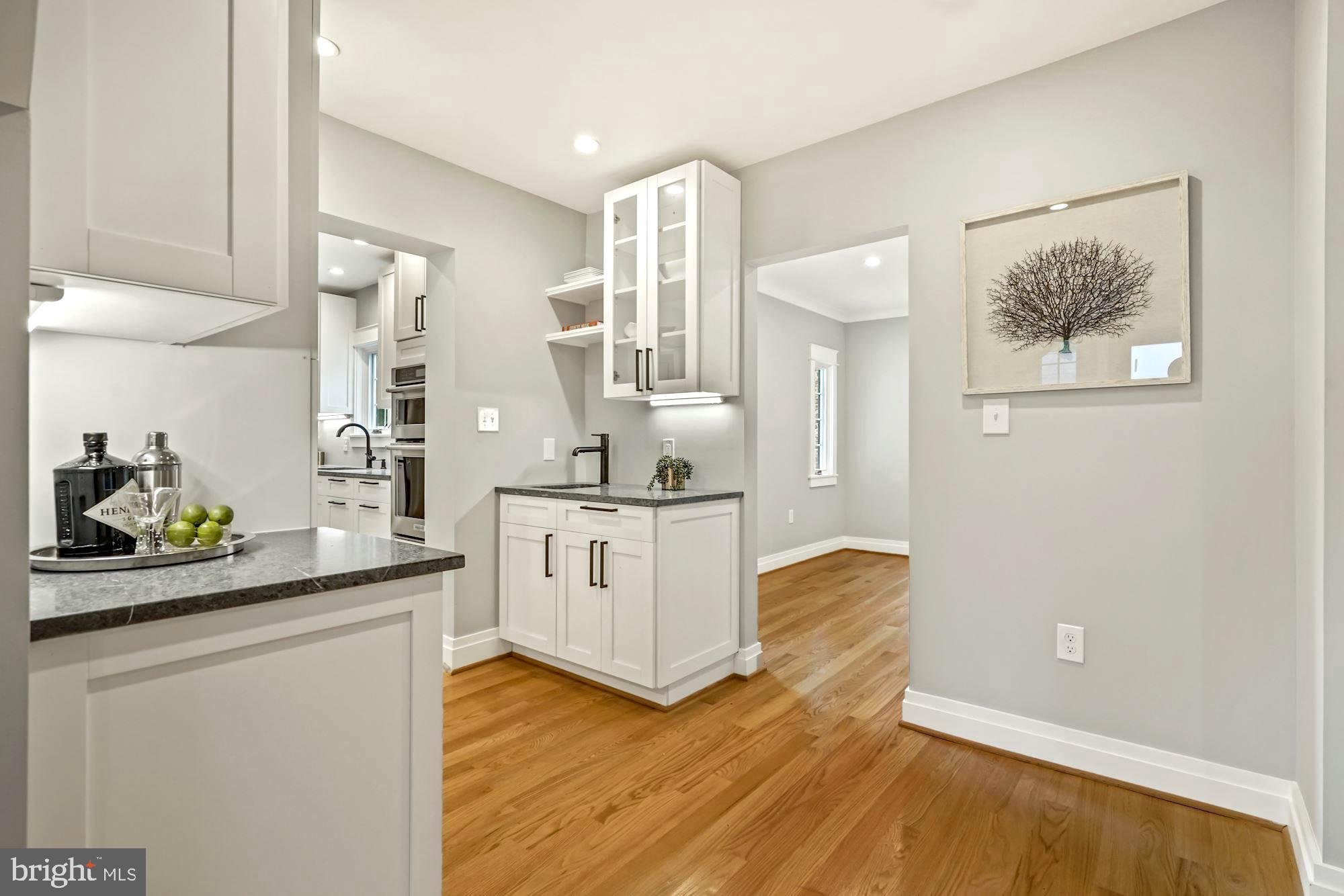 COLLEGE PARK - Residential