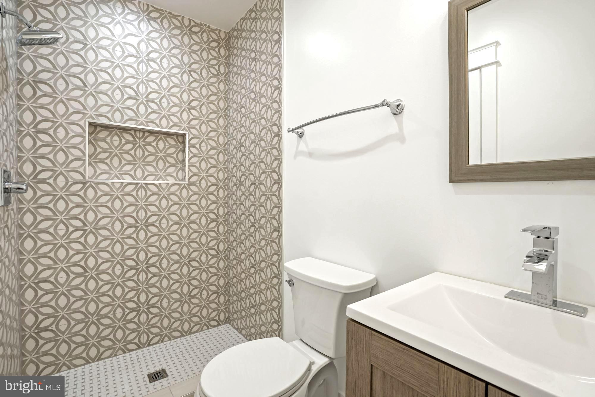 COLLEGE PARK - Residential