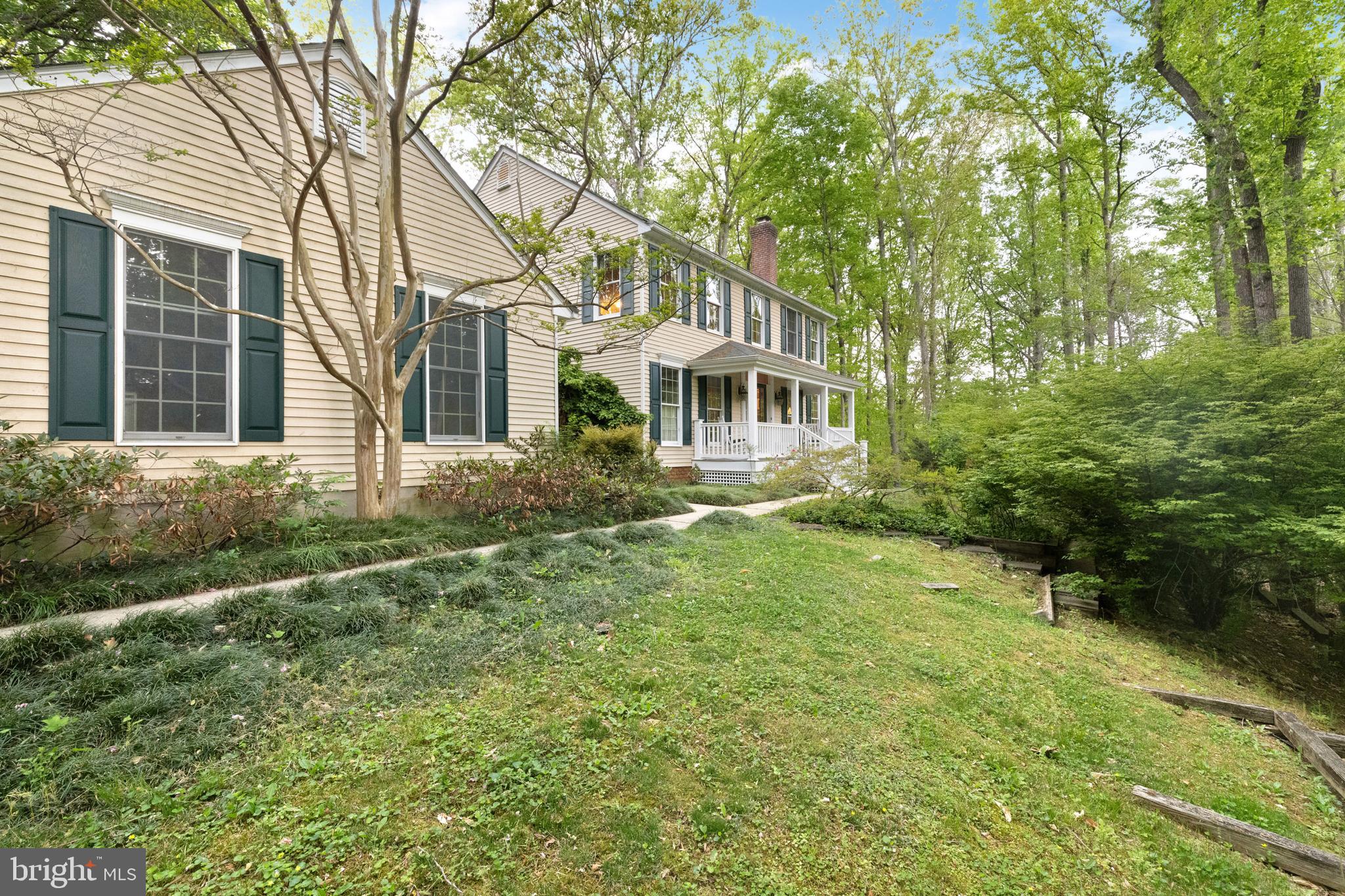 1812 CROSSPOINTE DRIVE