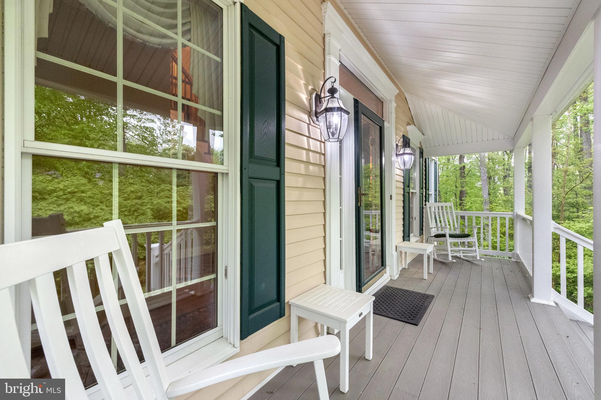 1812 CROSSPOINTE DRIVE