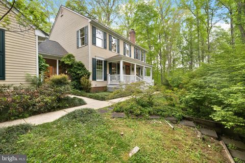 1812 CROSSPOINTE DRIVE ANNAPOLIS MD 21401