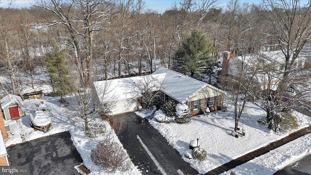 Photo of 318 Fairview Road, READING, PA 19606 (MLS # PABK2067246)