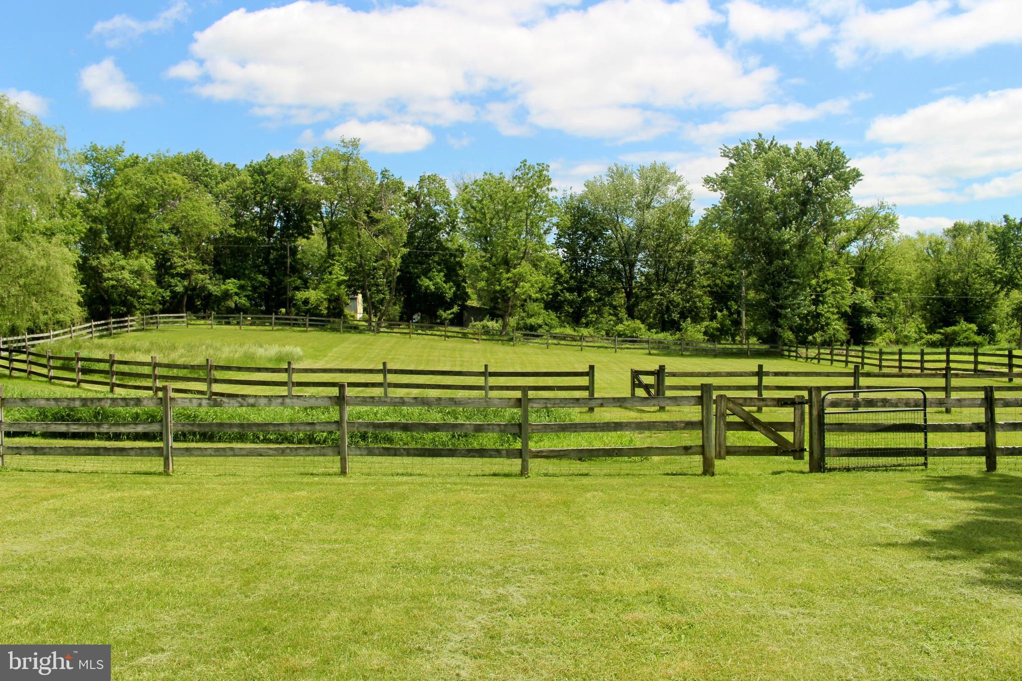 BUCKINGHAM VALLEY - Residential