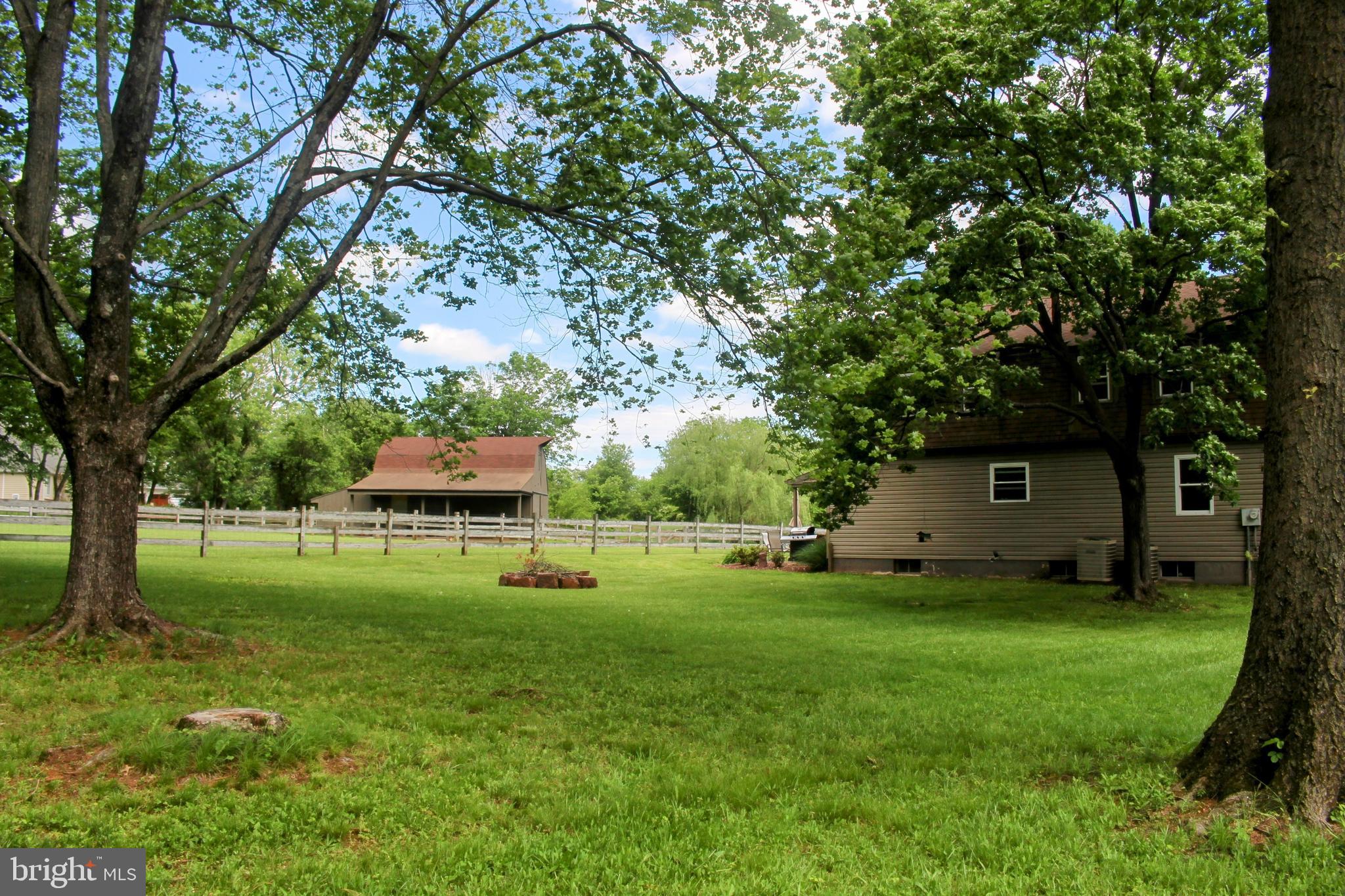 BUCKINGHAM VALLEY - Residential