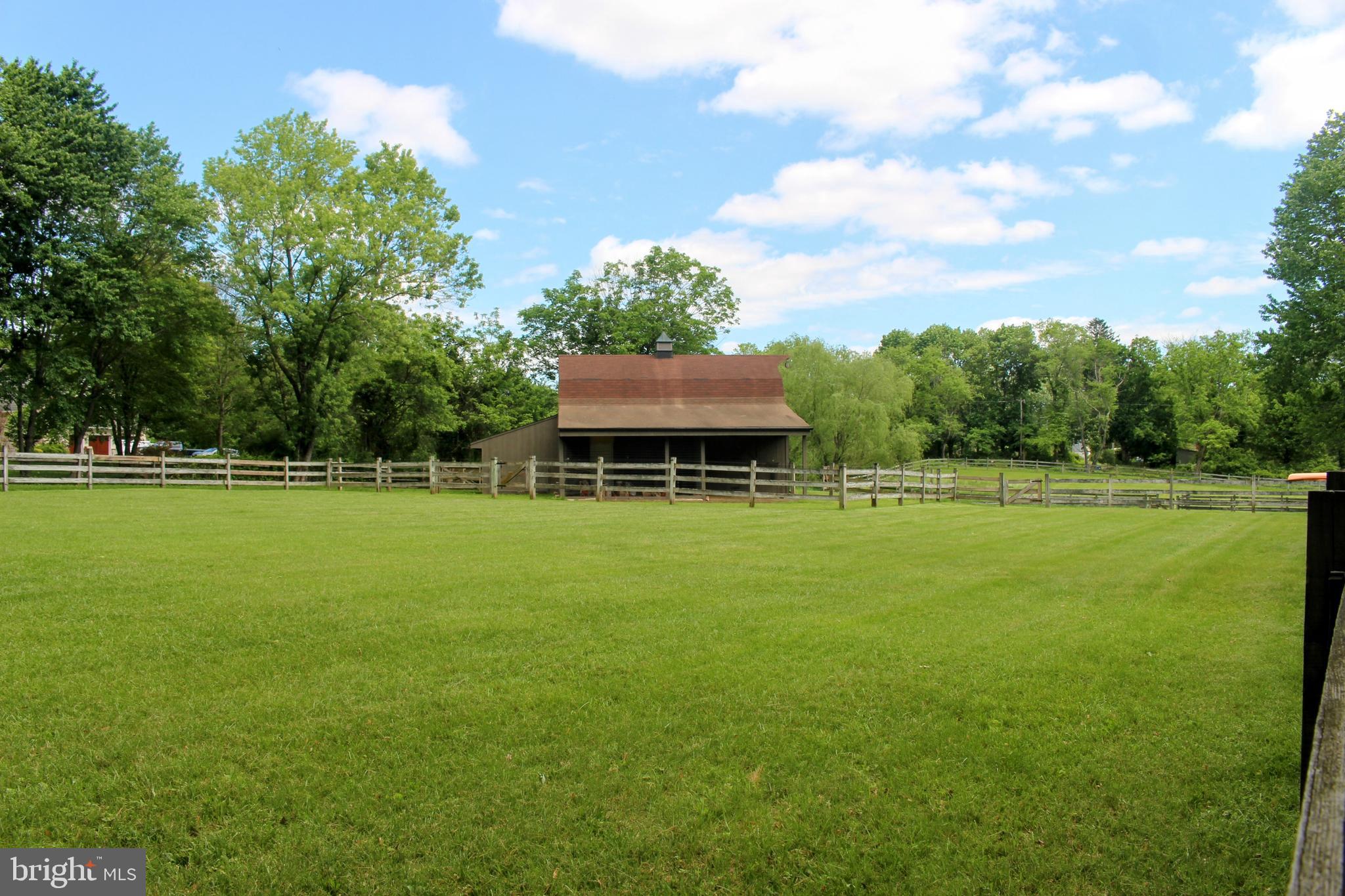 BUCKINGHAM VALLEY - Residential