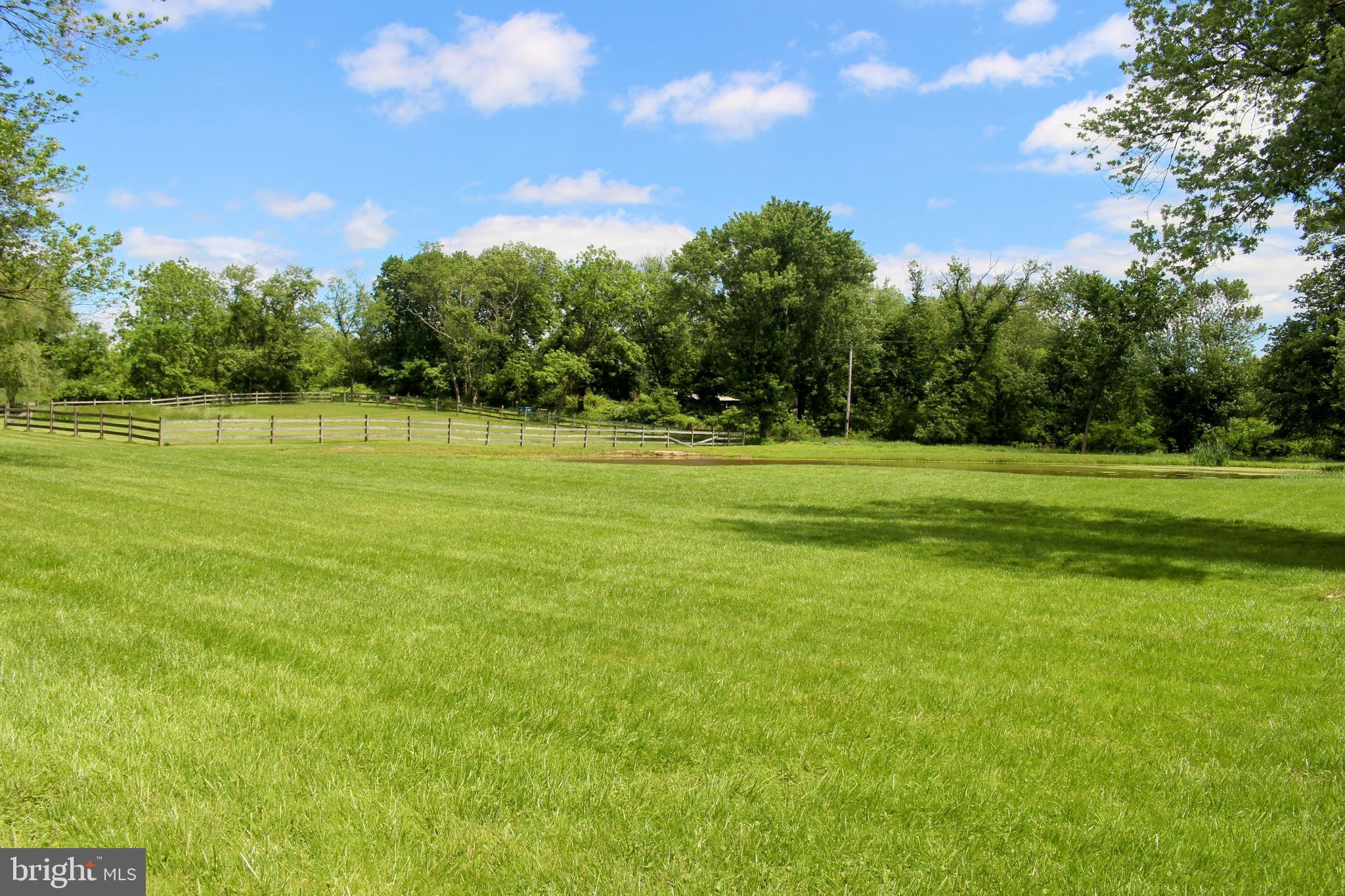 BUCKINGHAM VALLEY - Residential