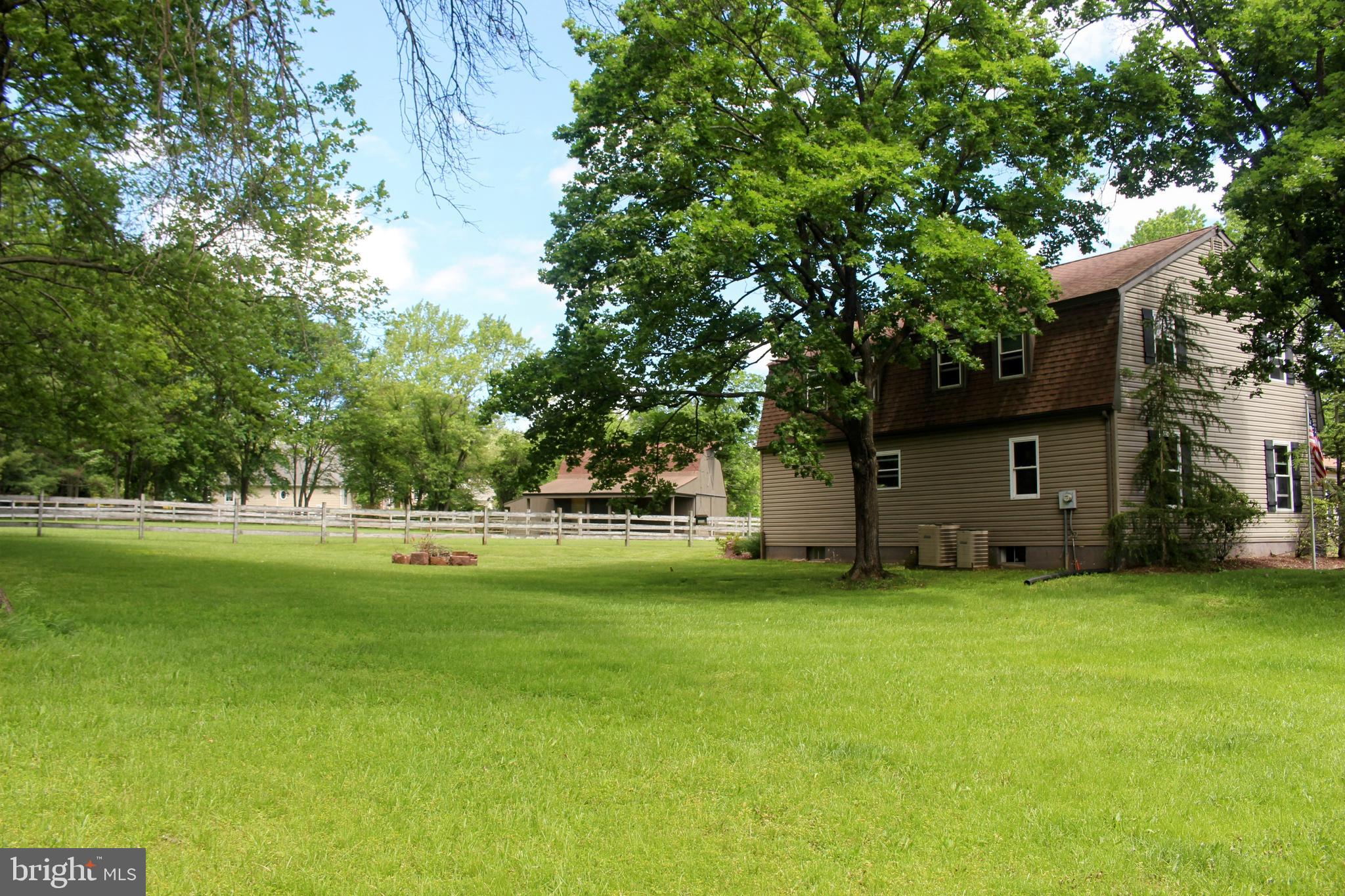 BUCKINGHAM VALLEY - Residential