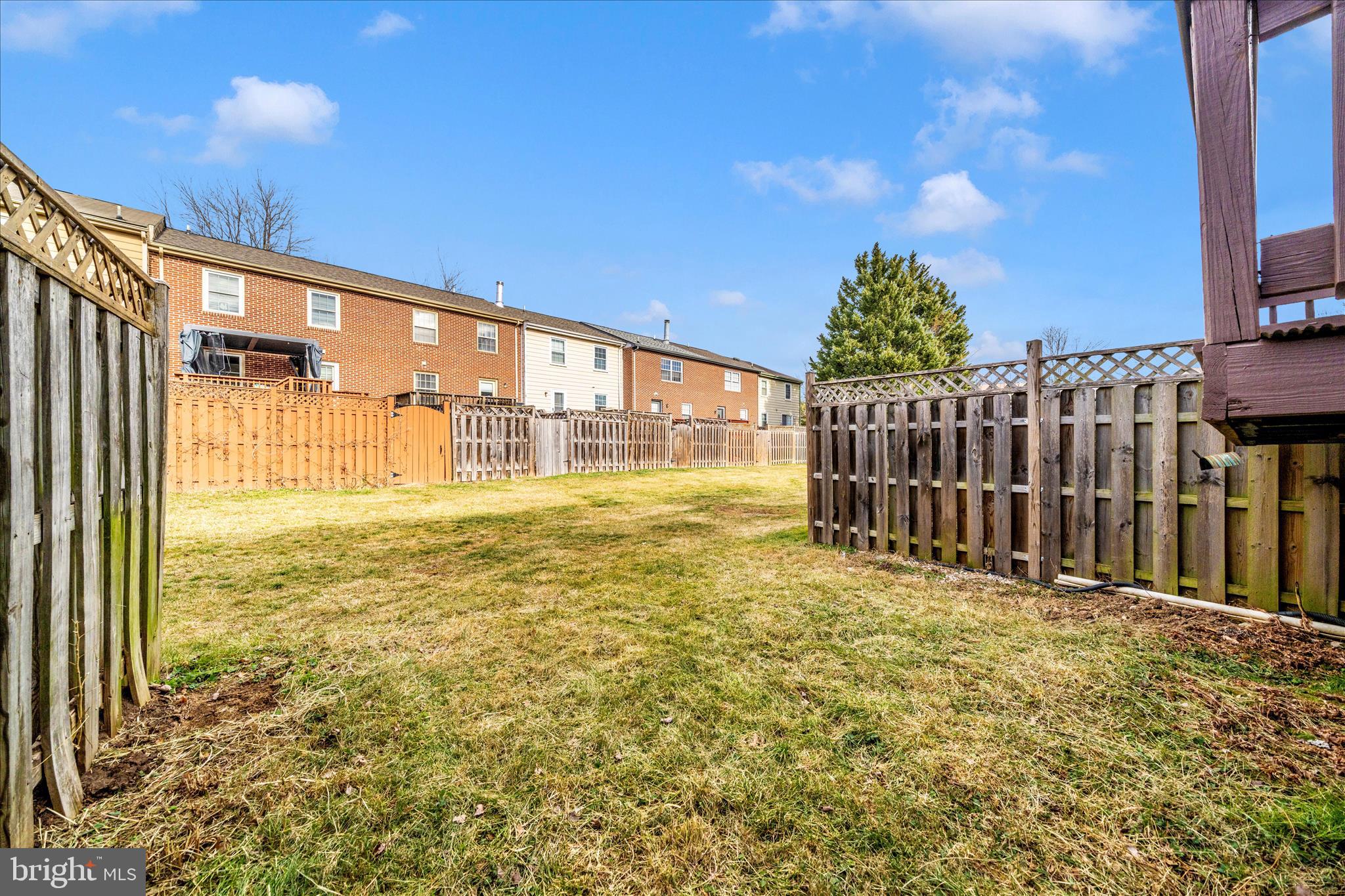 WATERSIDE - Residential