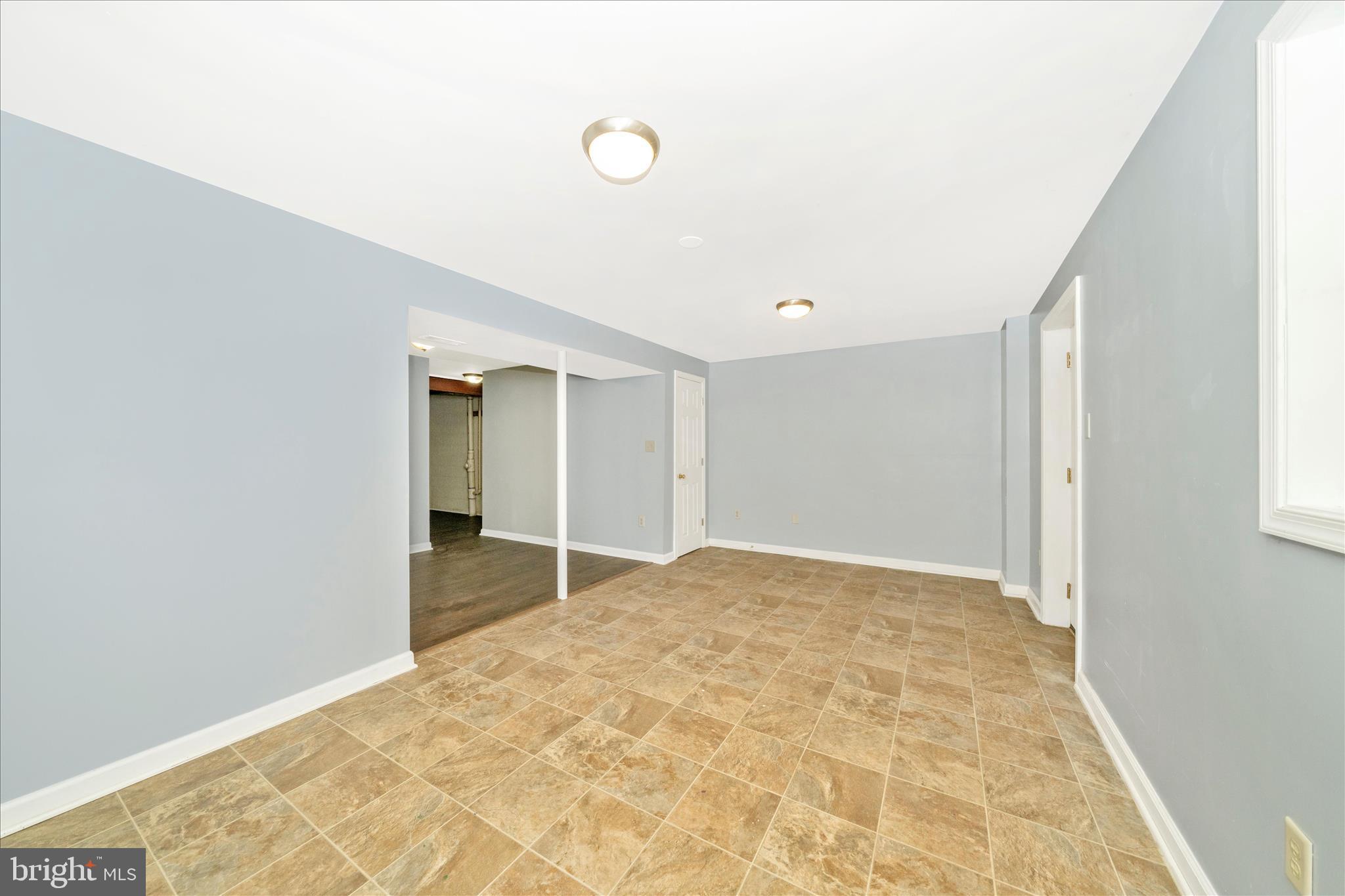 WATERSIDE - Residential