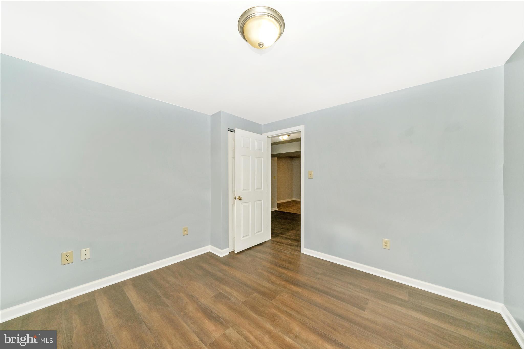 WATERSIDE - Residential