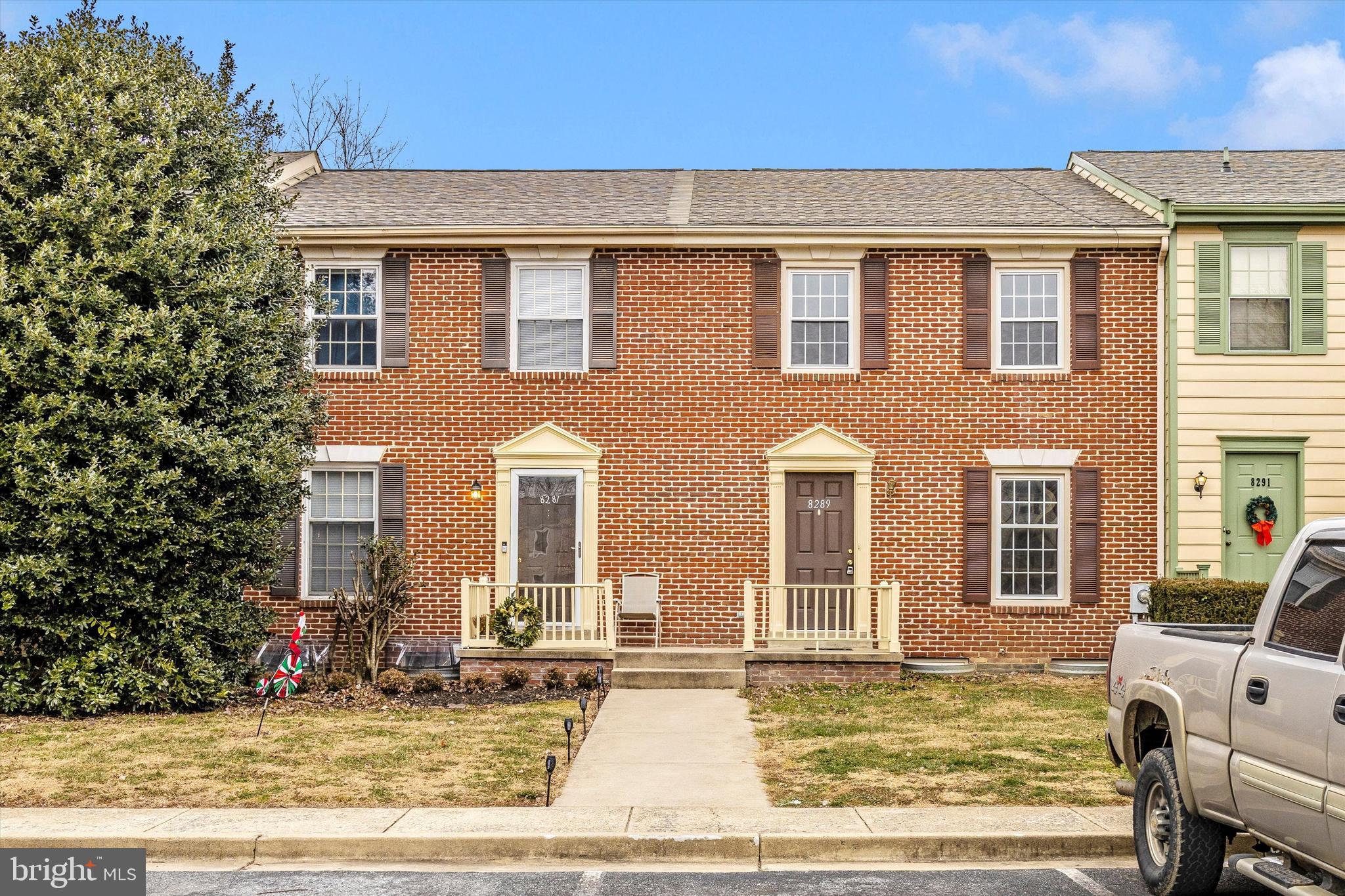 8289 BLACK HAW COURT