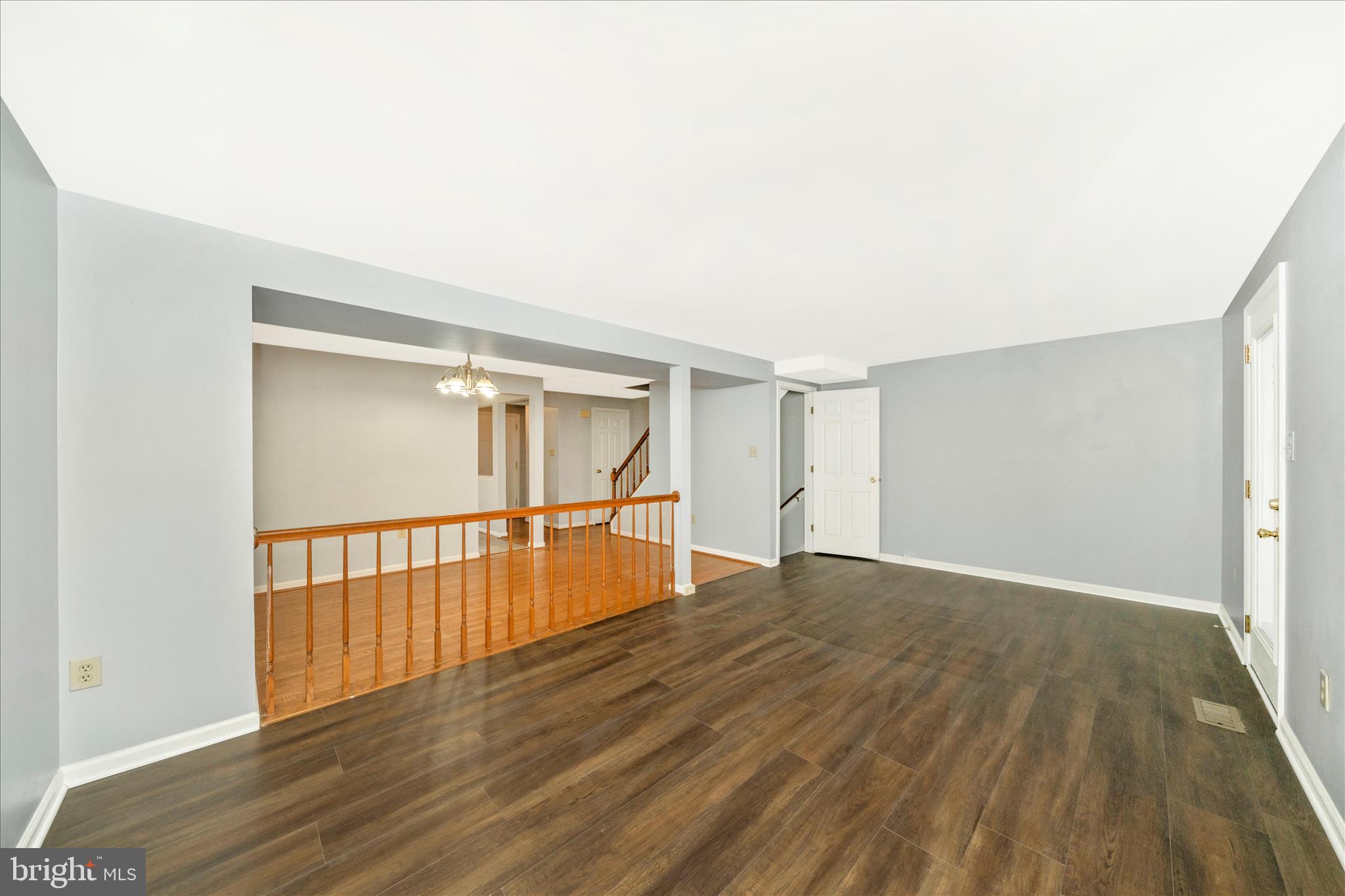 WATERSIDE - Residential