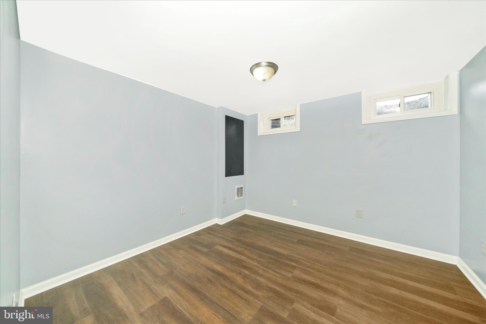 WATERSIDE - Residential