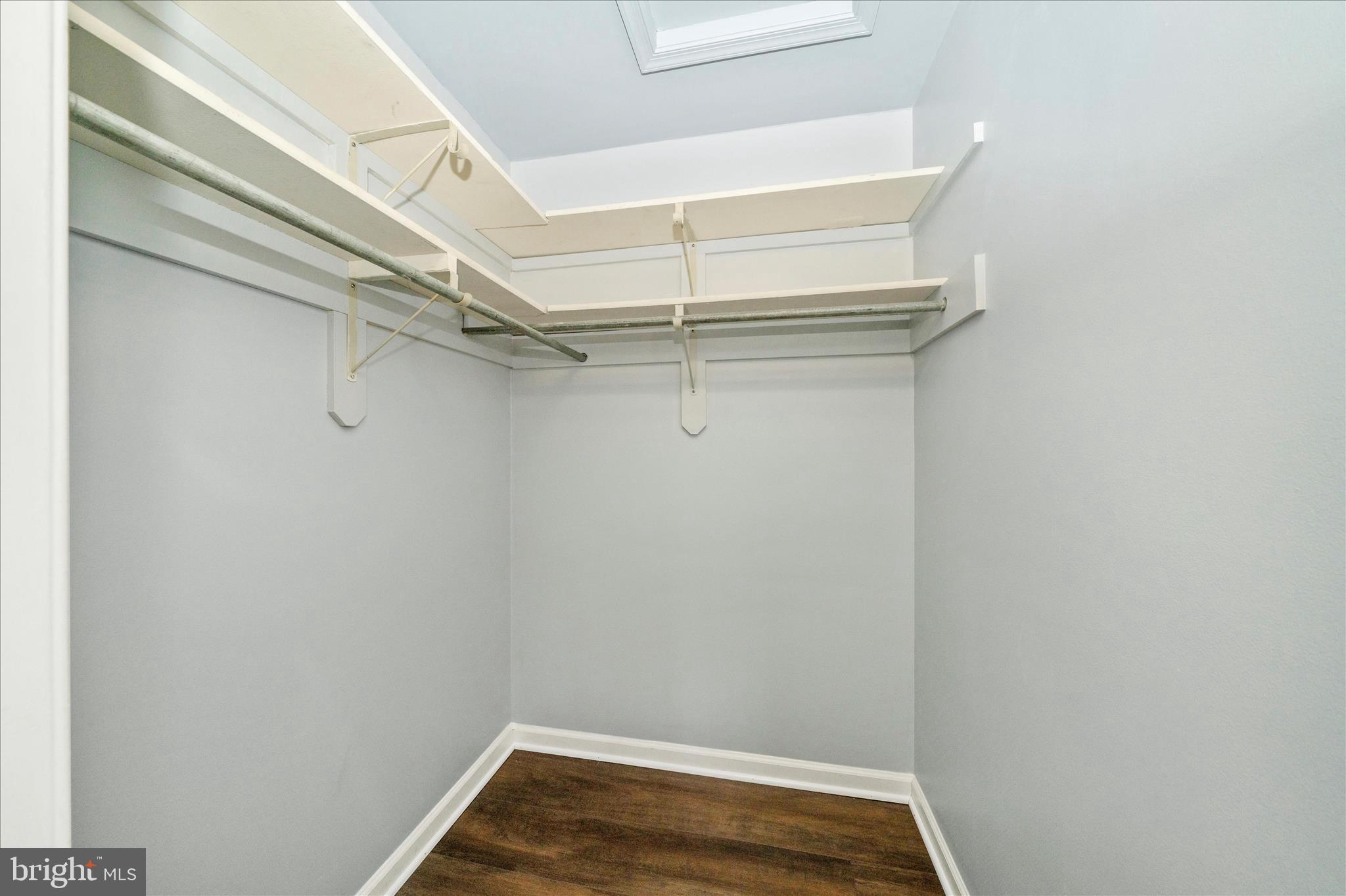 WATERSIDE - Residential