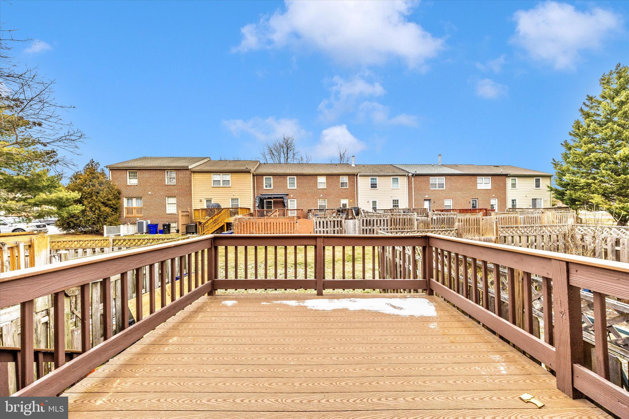 WATERSIDE - Residential