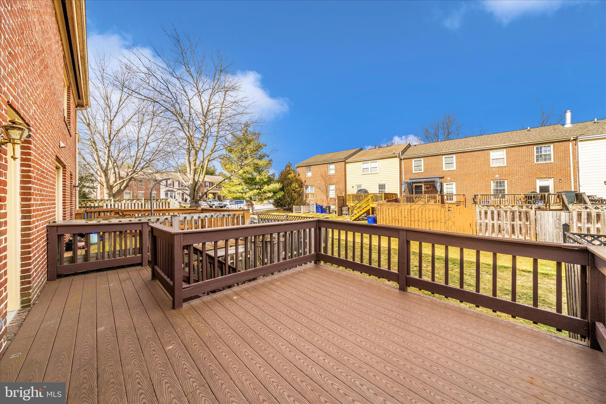 WATERSIDE - Residential