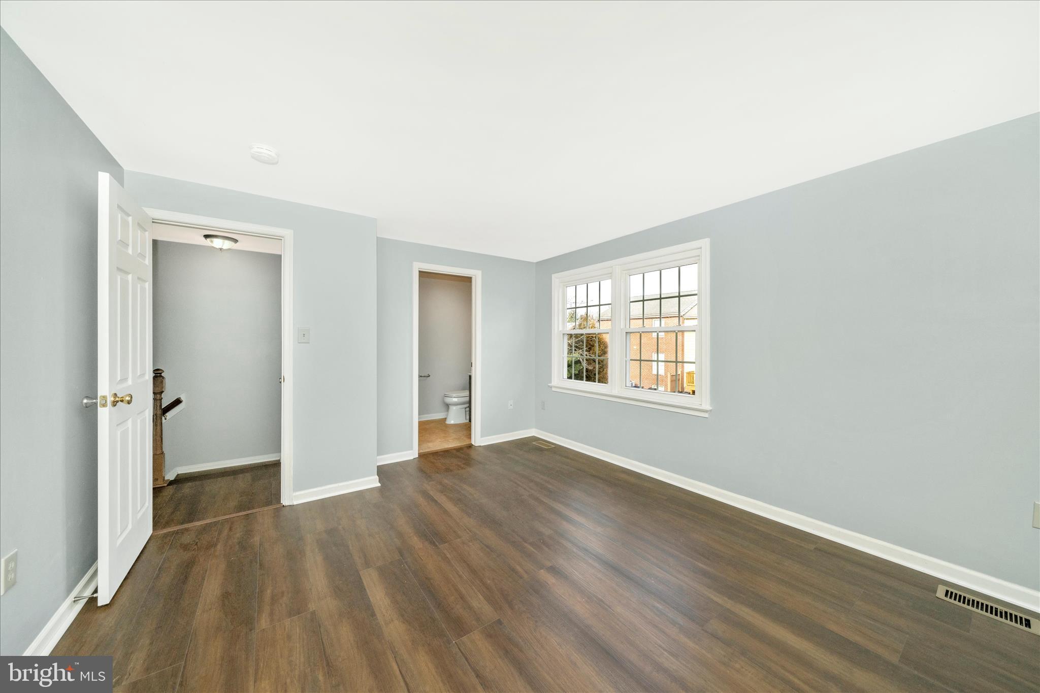 WATERSIDE - Residential