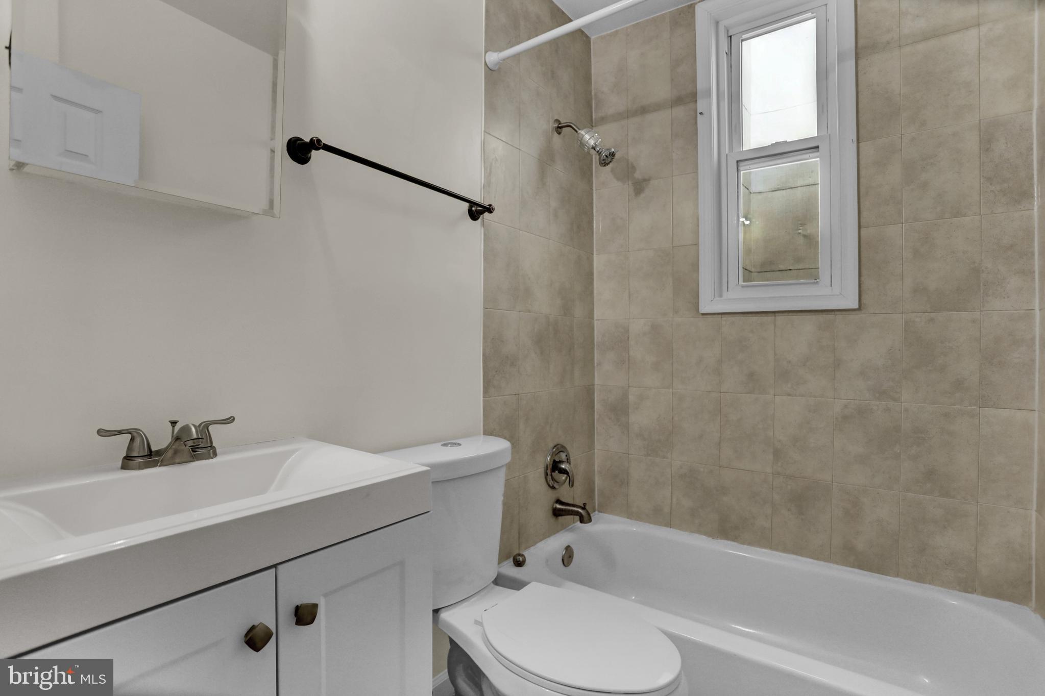 BAYVIEW - Residential Lease