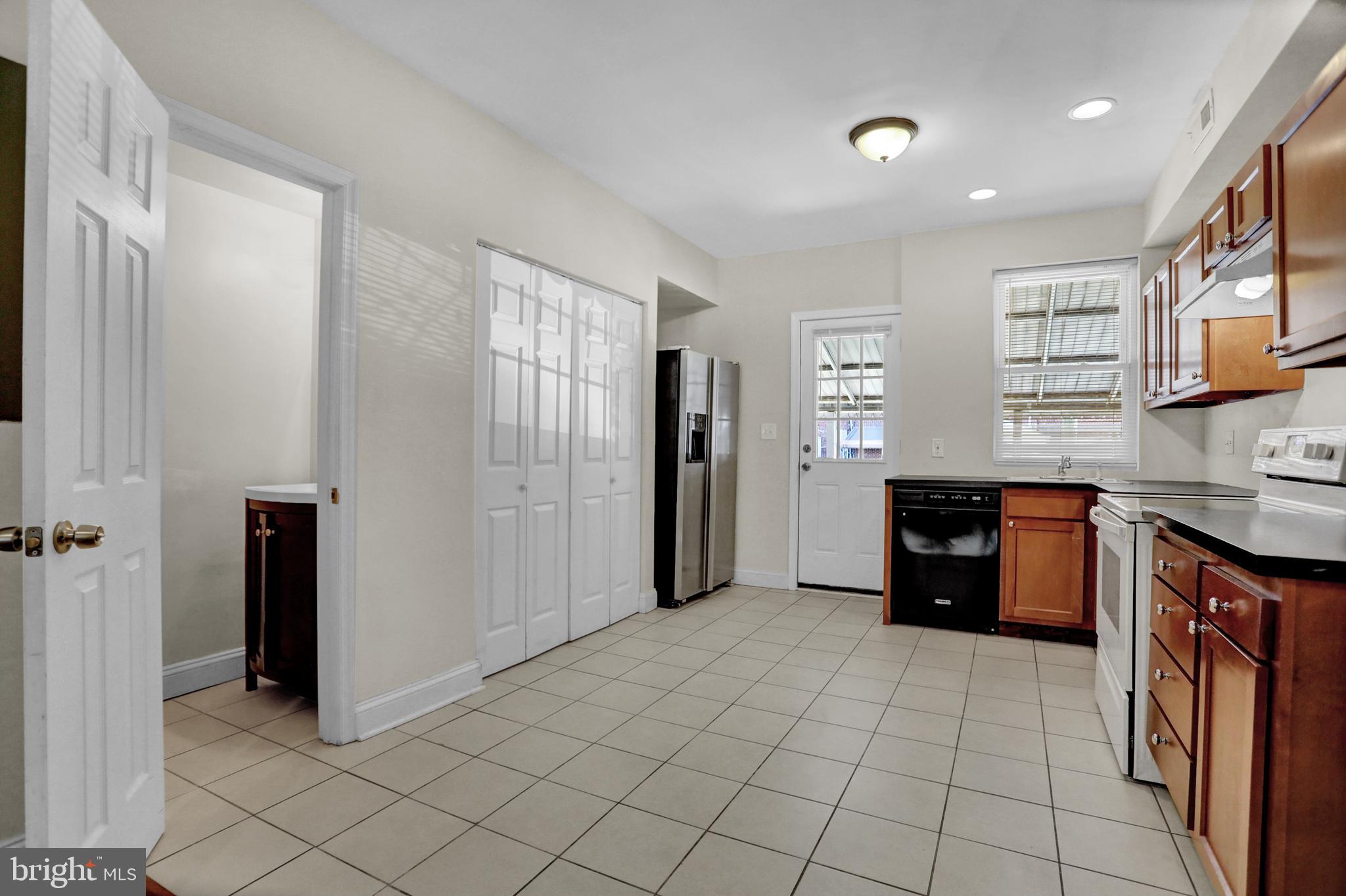 BAYVIEW - Residential Lease